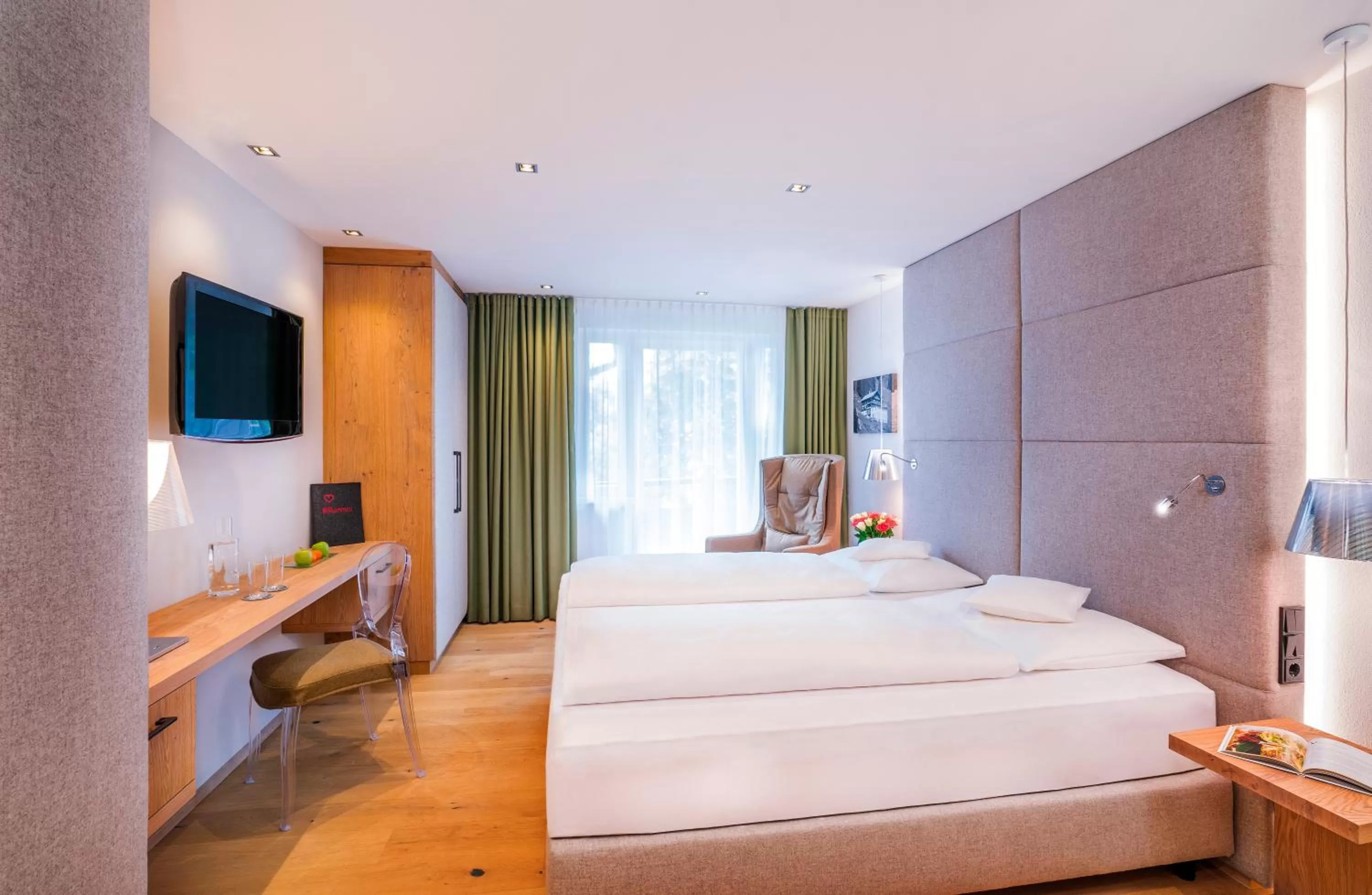 Photo of the whole room, Bed in Das Reisch