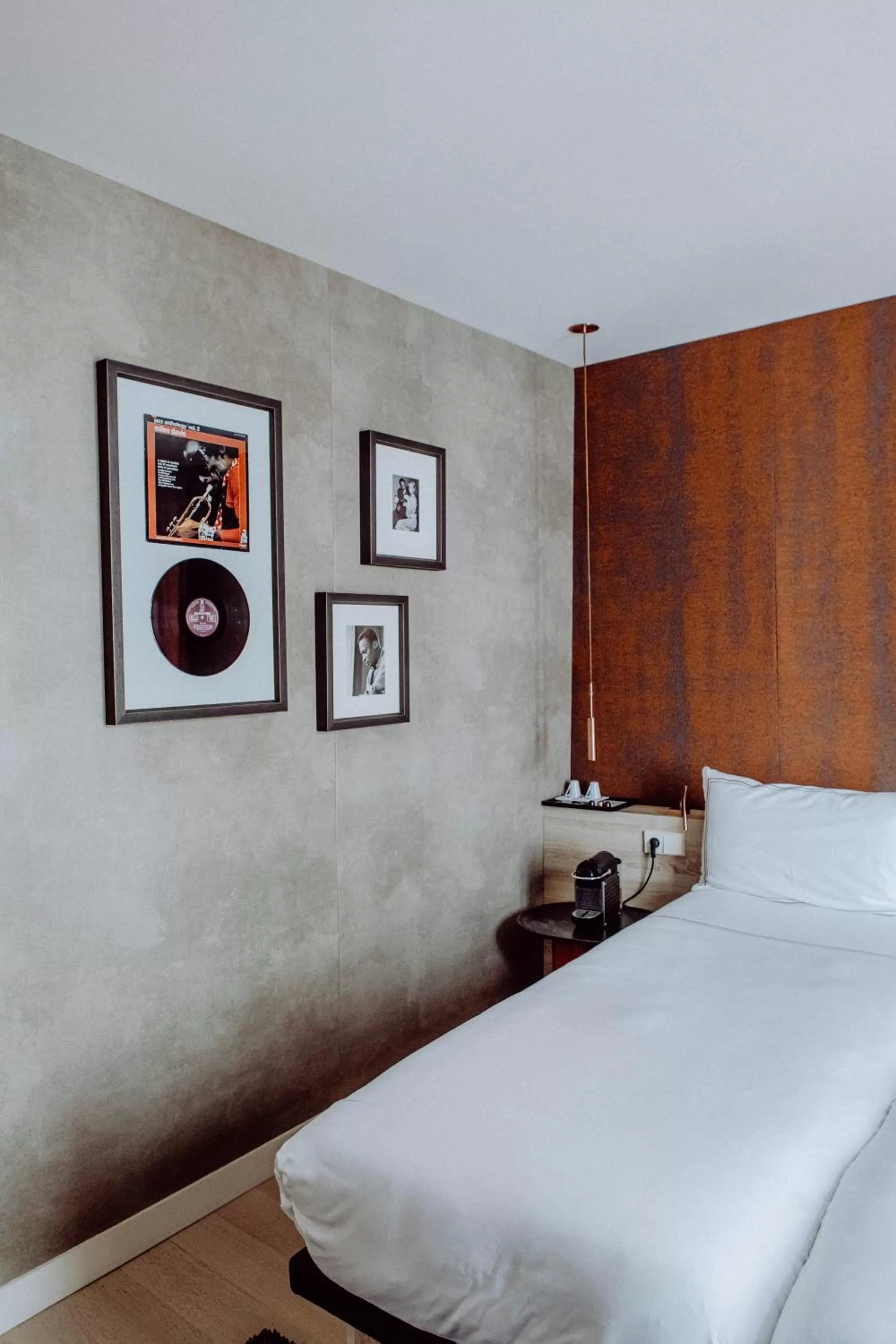 bunk bed, Bed in Hôtel de Lille - Saint-Germain des Près