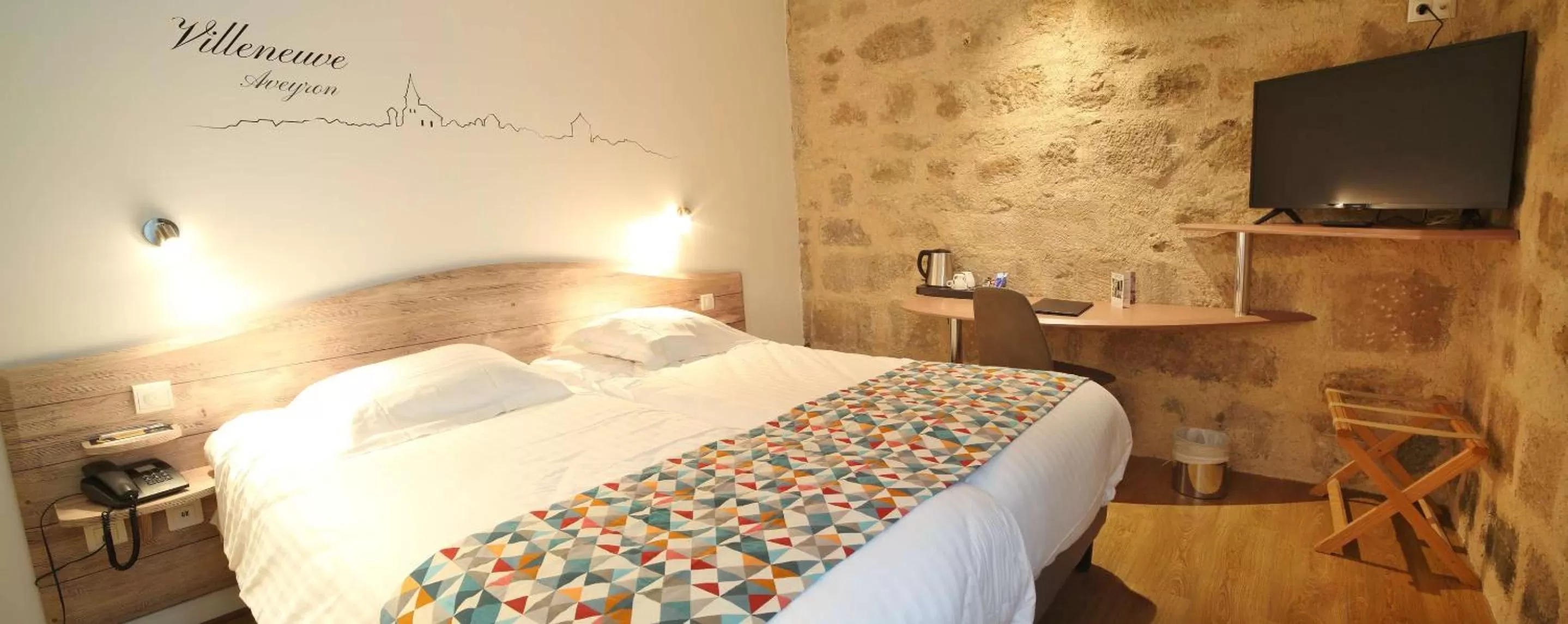 Bed in Best Western Le Pont d'Or