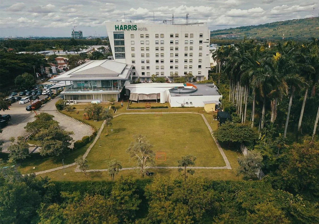 Facade/entrance in HARRIS Hotel Sentul City Bogor