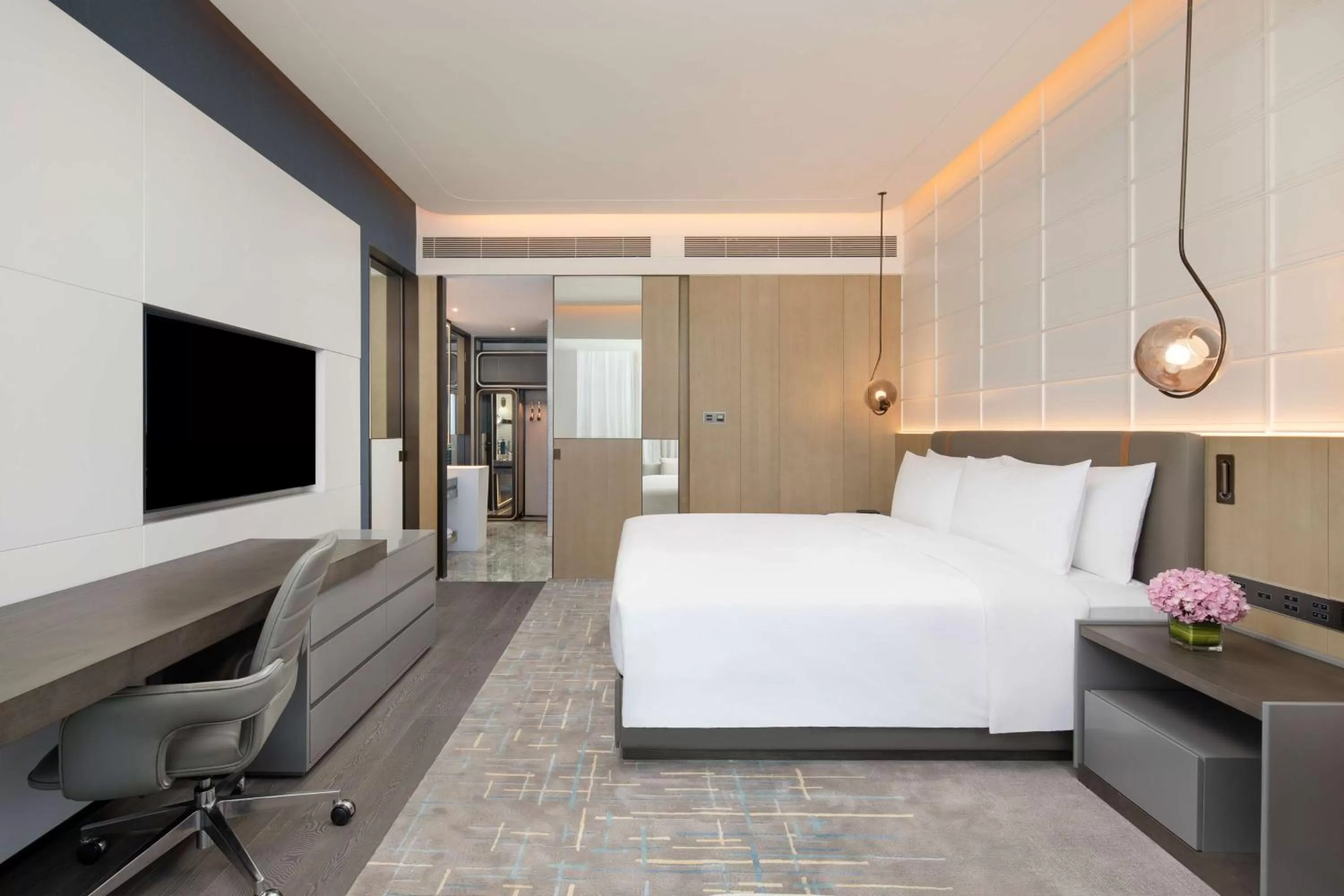 Bed in Doubletree By Hilton Kunming Airport