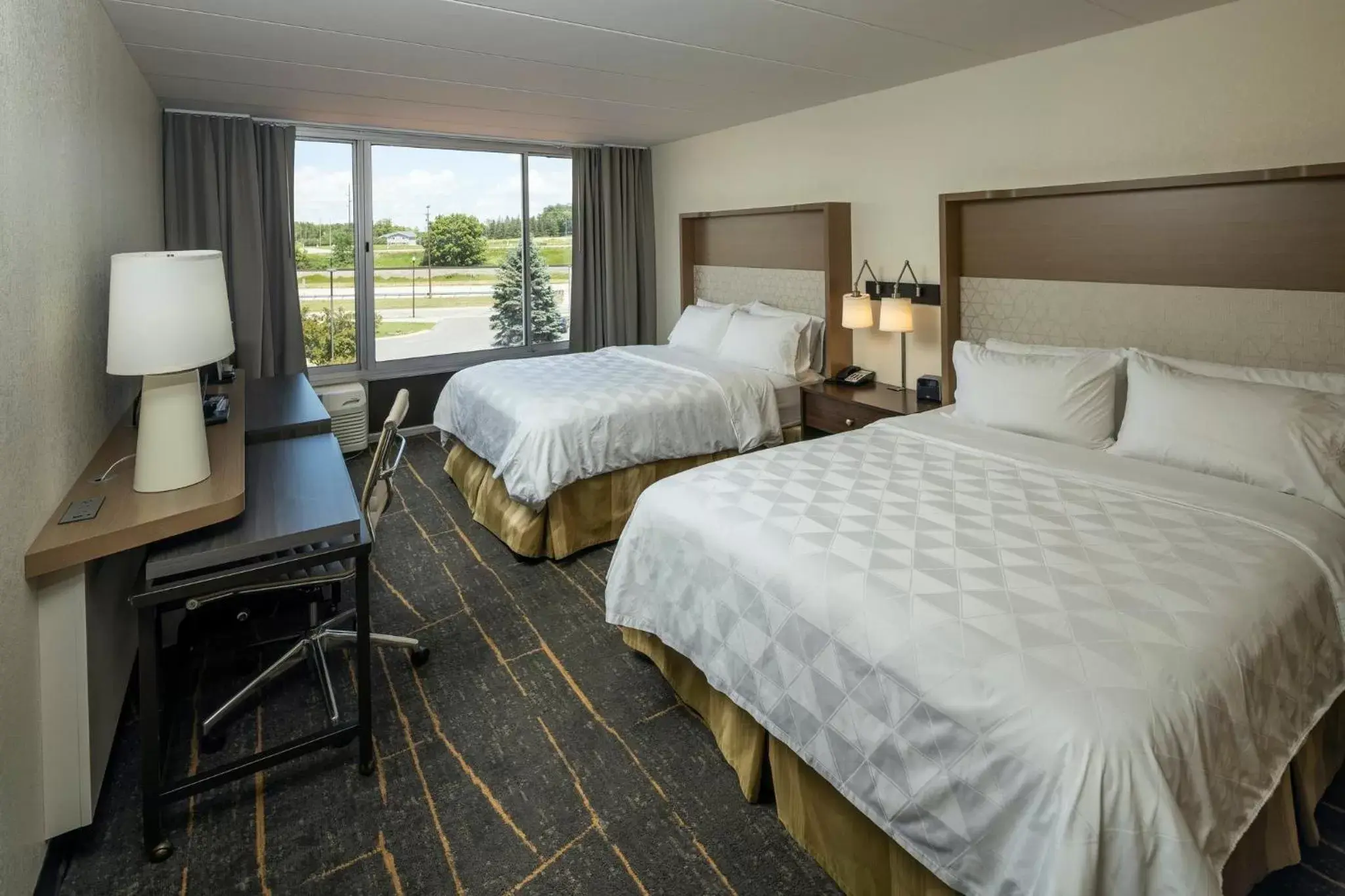 Standard Queen Room with Two Queen Beds in Holiday Inn Detroit Lakes by IHG Standard Queen Room with Two Queen Beds in Holiday Inn Detroit Lakes by IHG