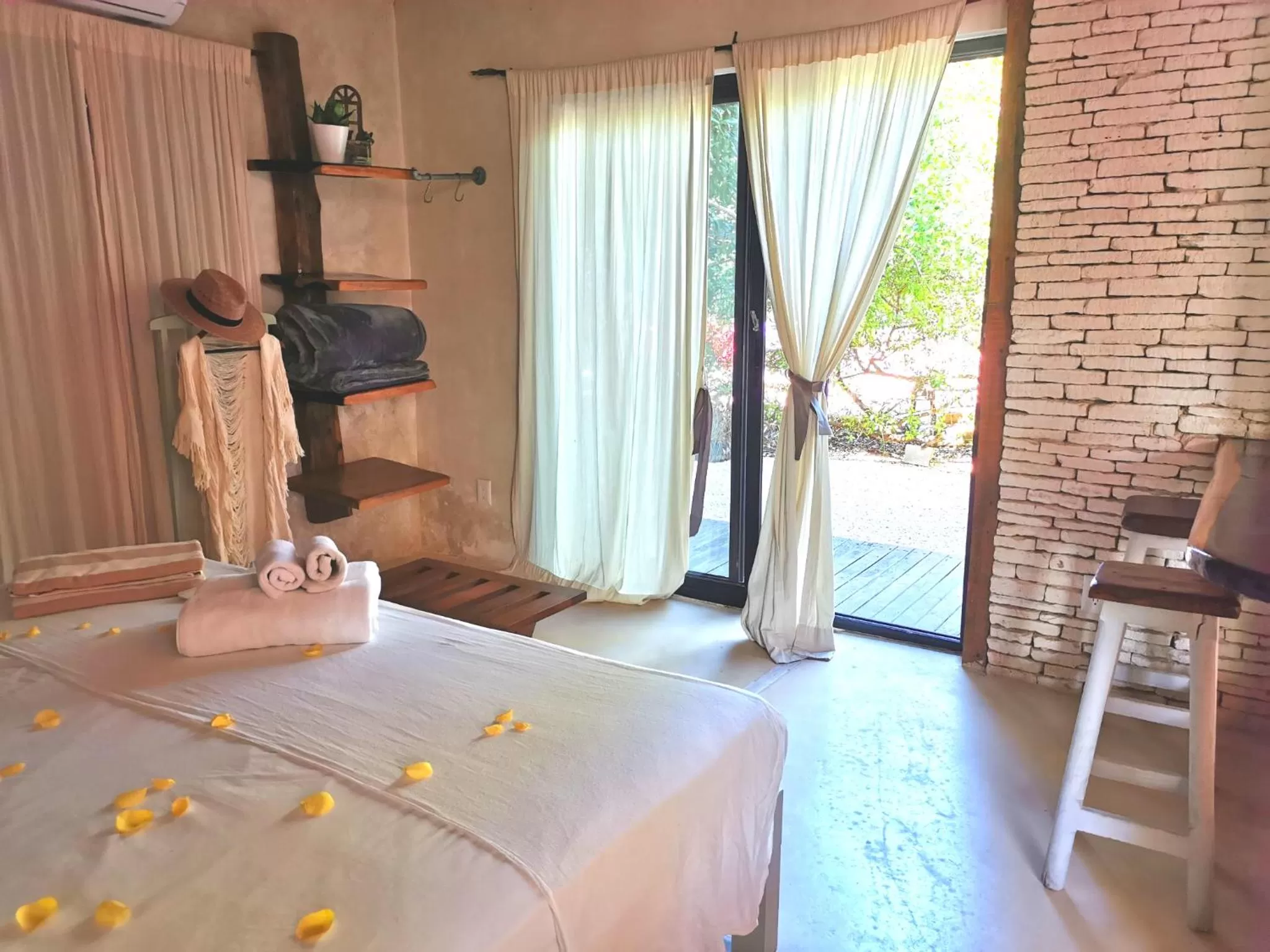 Patio, Bed in Suites Tulum