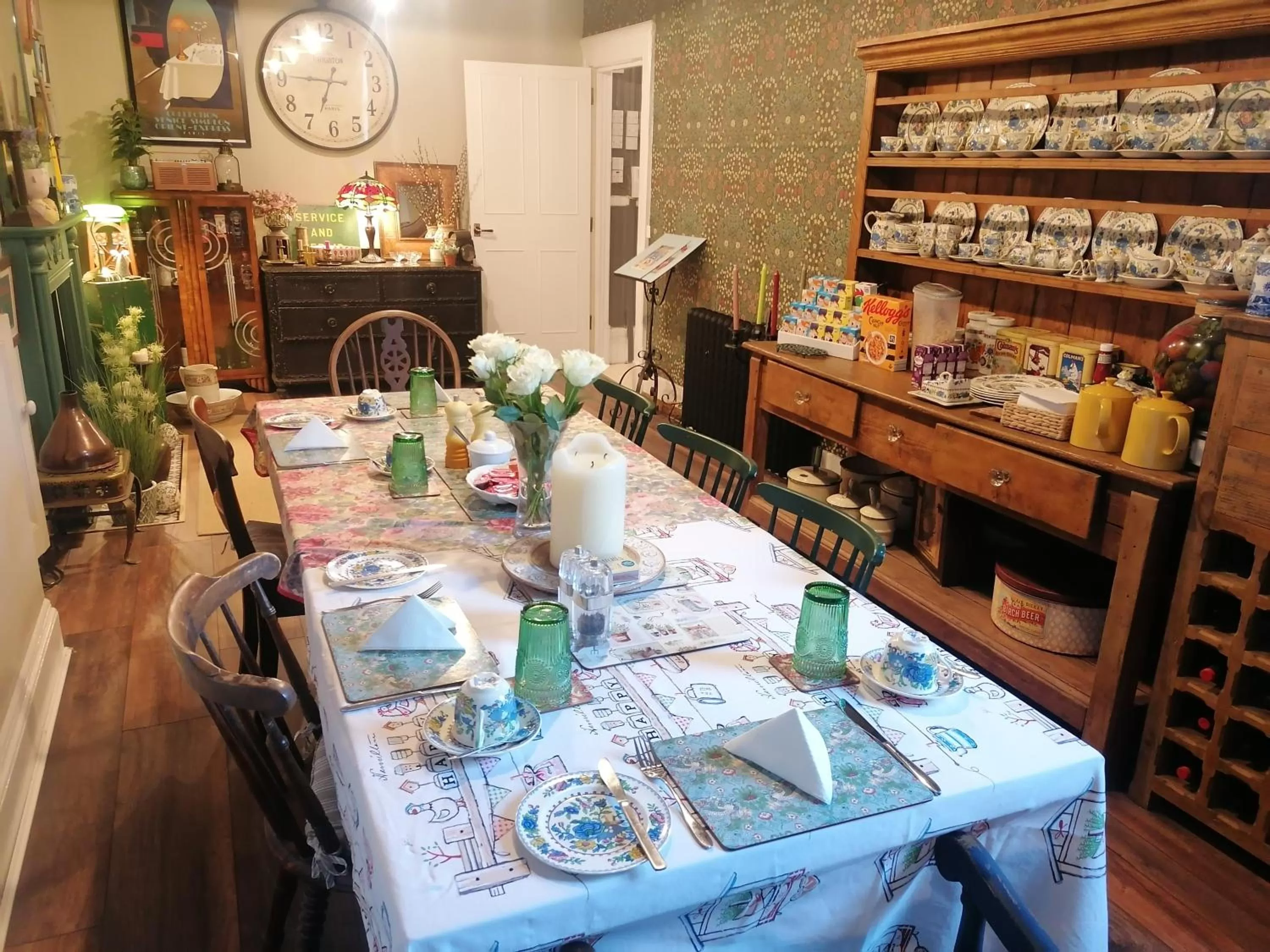 Restaurant/Places to Eat in No. 30