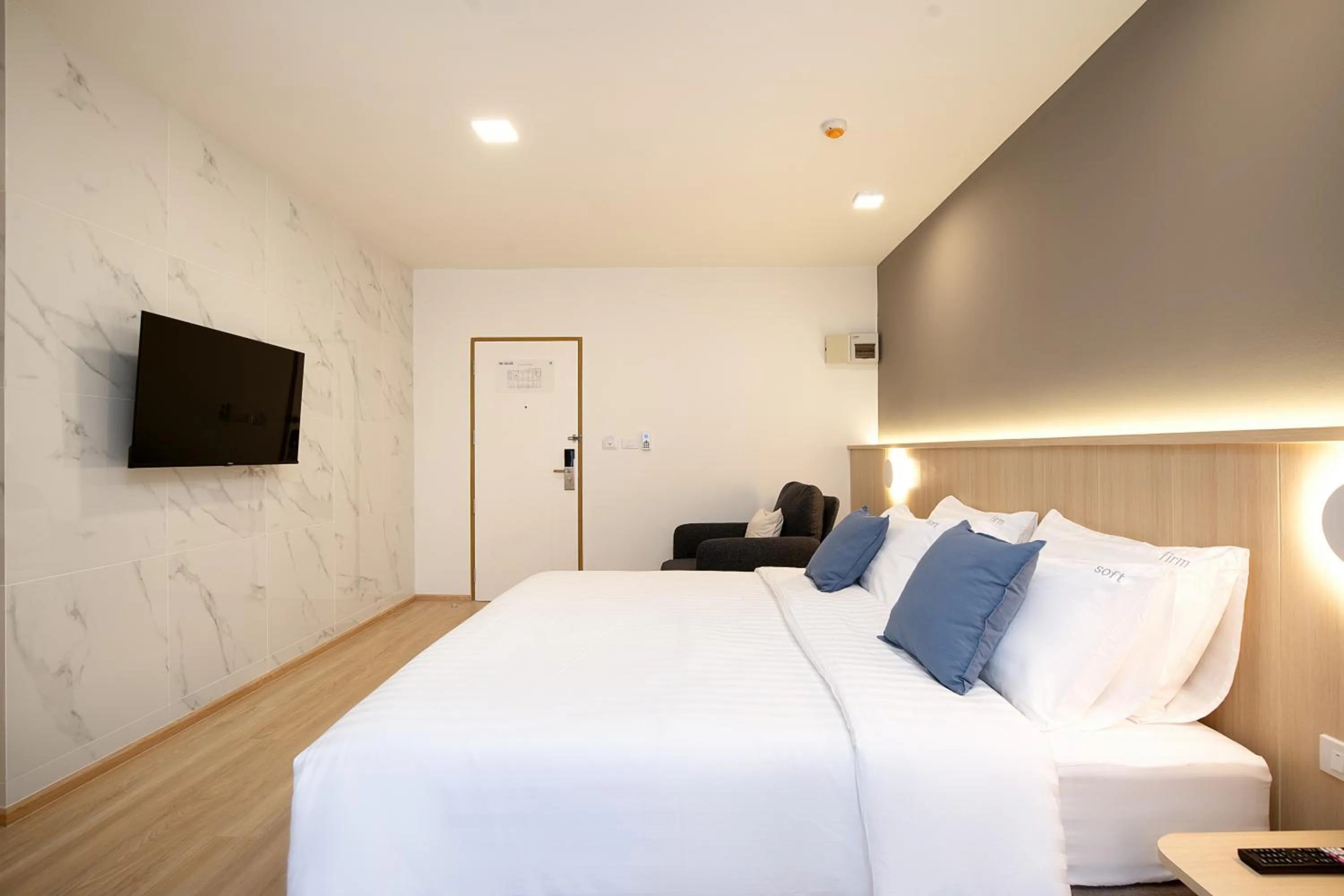 Bed in Diya Hotel Bangkok