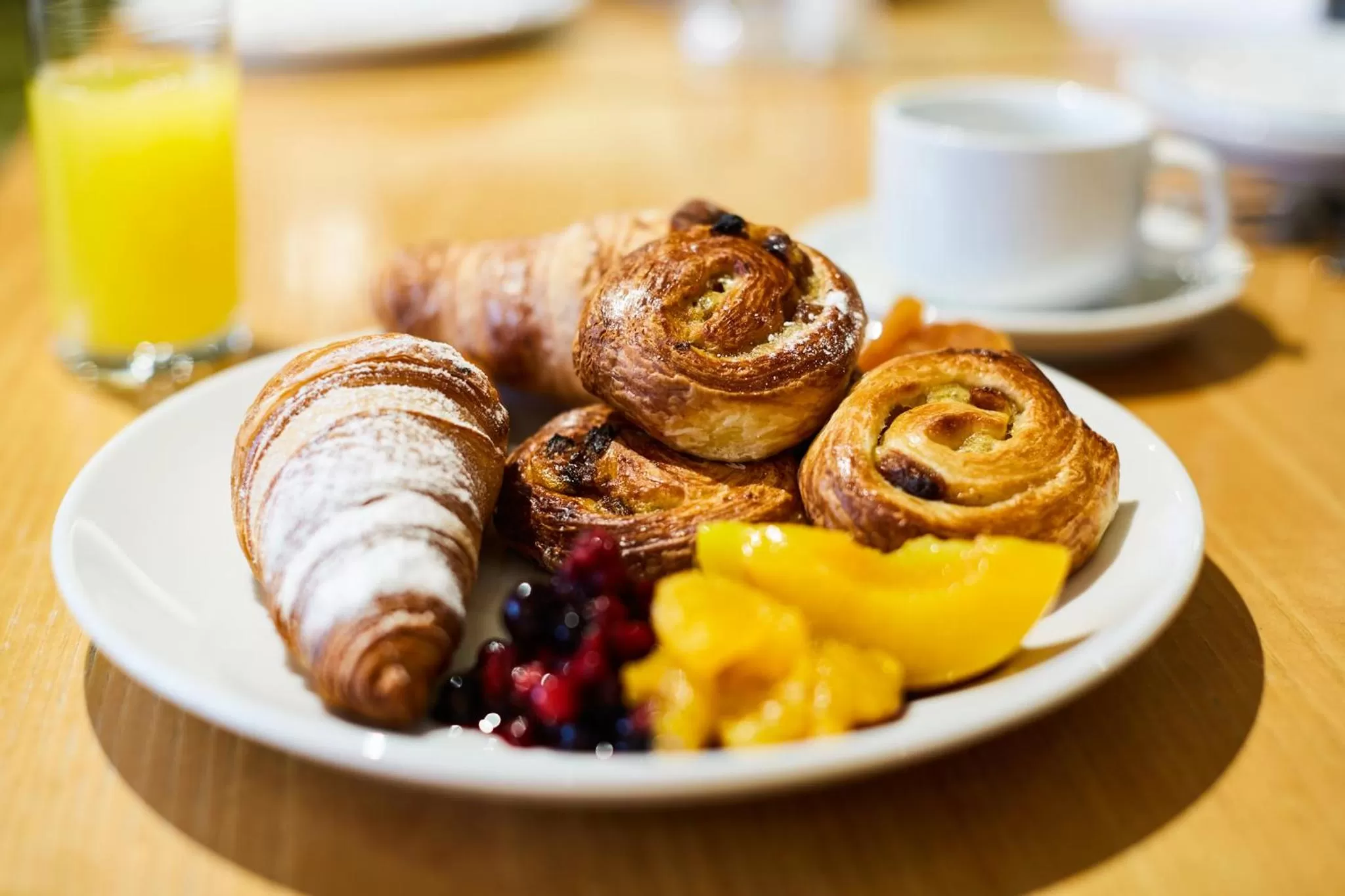 Restaurant/places to eat in Mercure Newbury West Grange Hotel