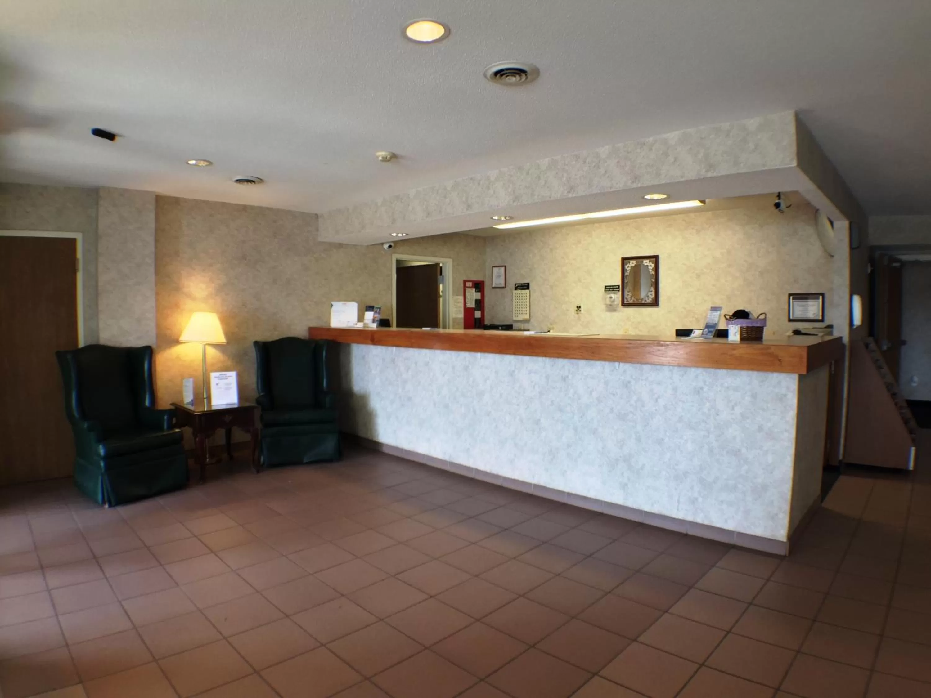 Lobby or reception in Super 8 by Wyndham Canandaigua