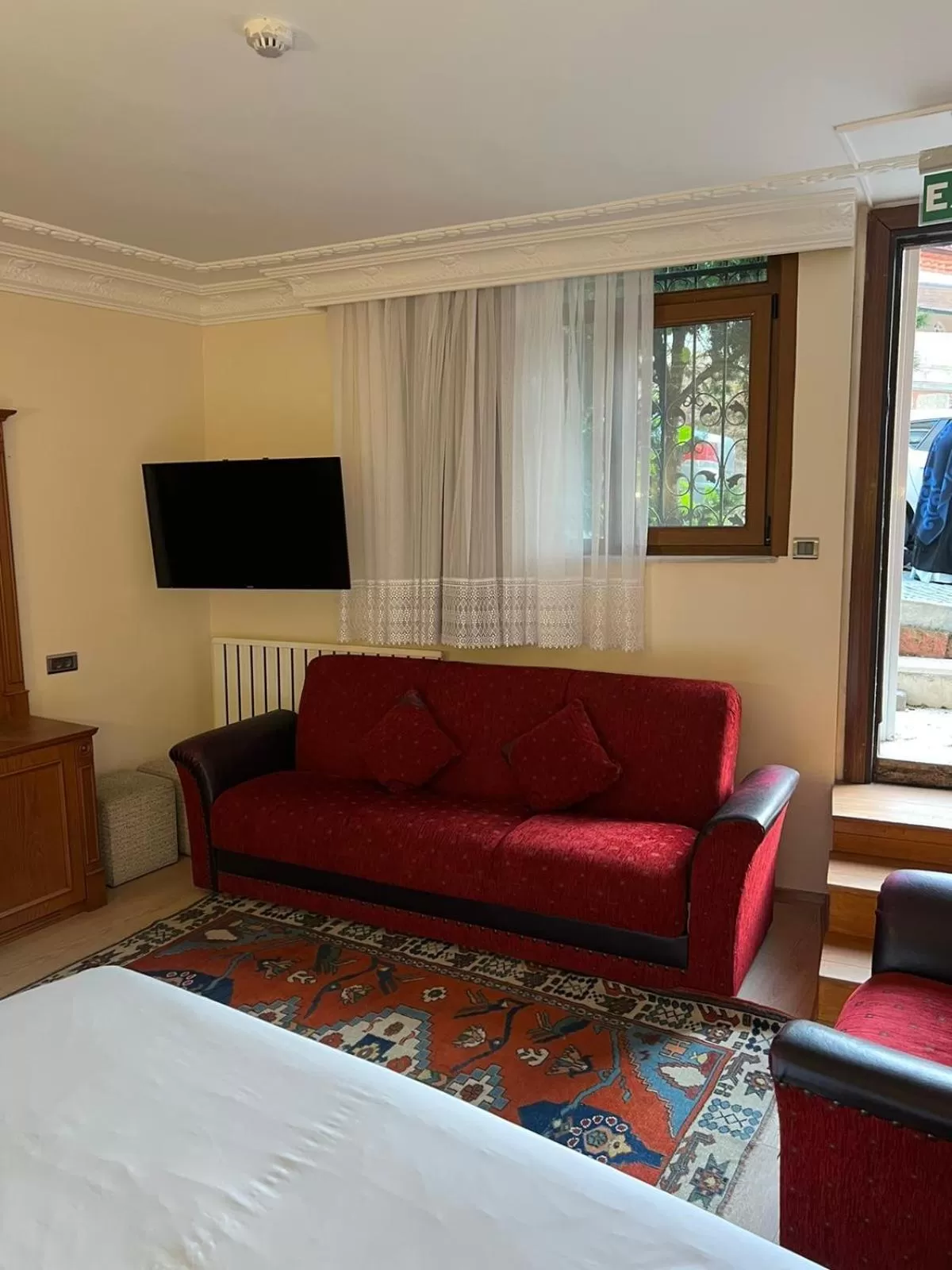 Seating area, Bed in Ada Hotel Istanbul