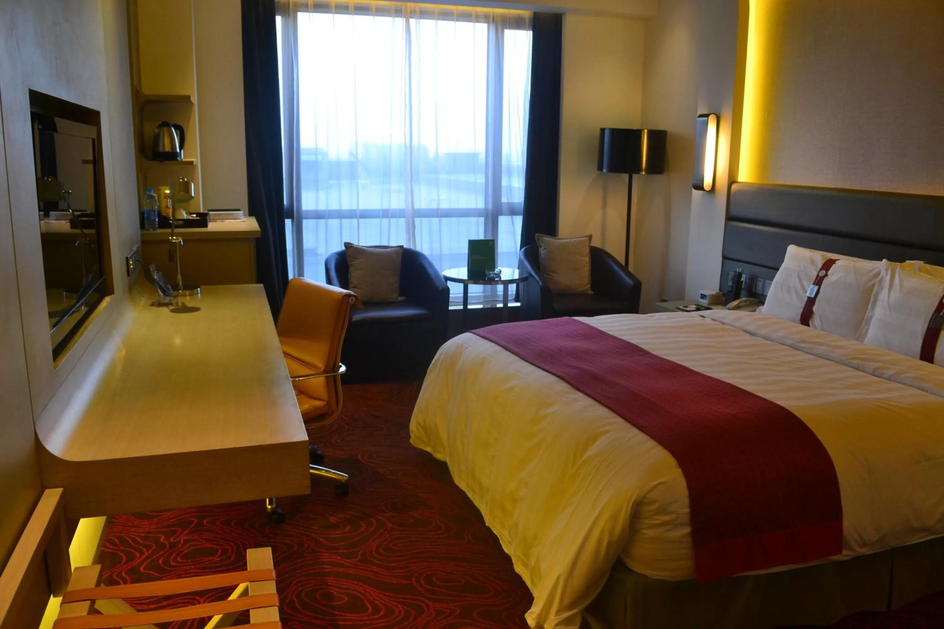 Bed in Holiday Inn Shanghai Songjiang by IHG - Miaoqian Street