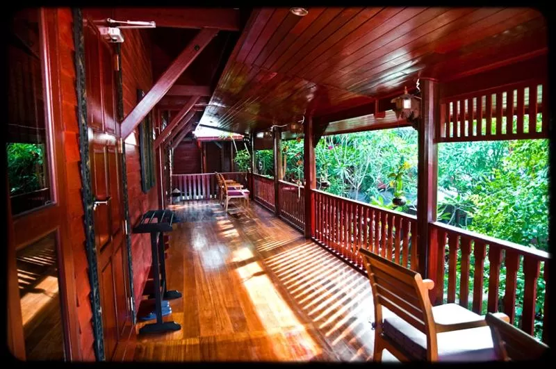 Garden in Ruenkanok Thaihouse Resort