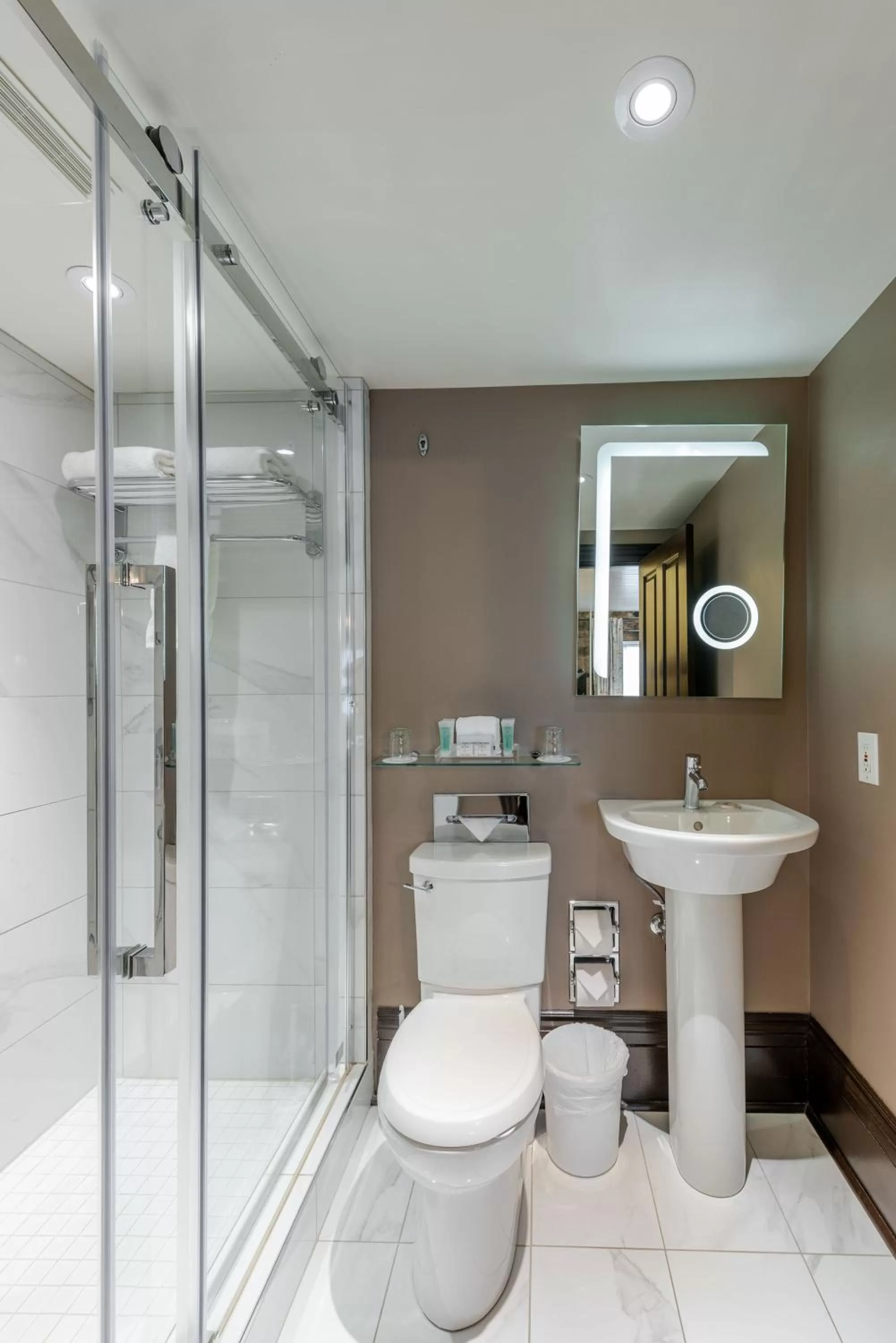 Bathroom in Le Clos Saint-Louis - Par Aneyro