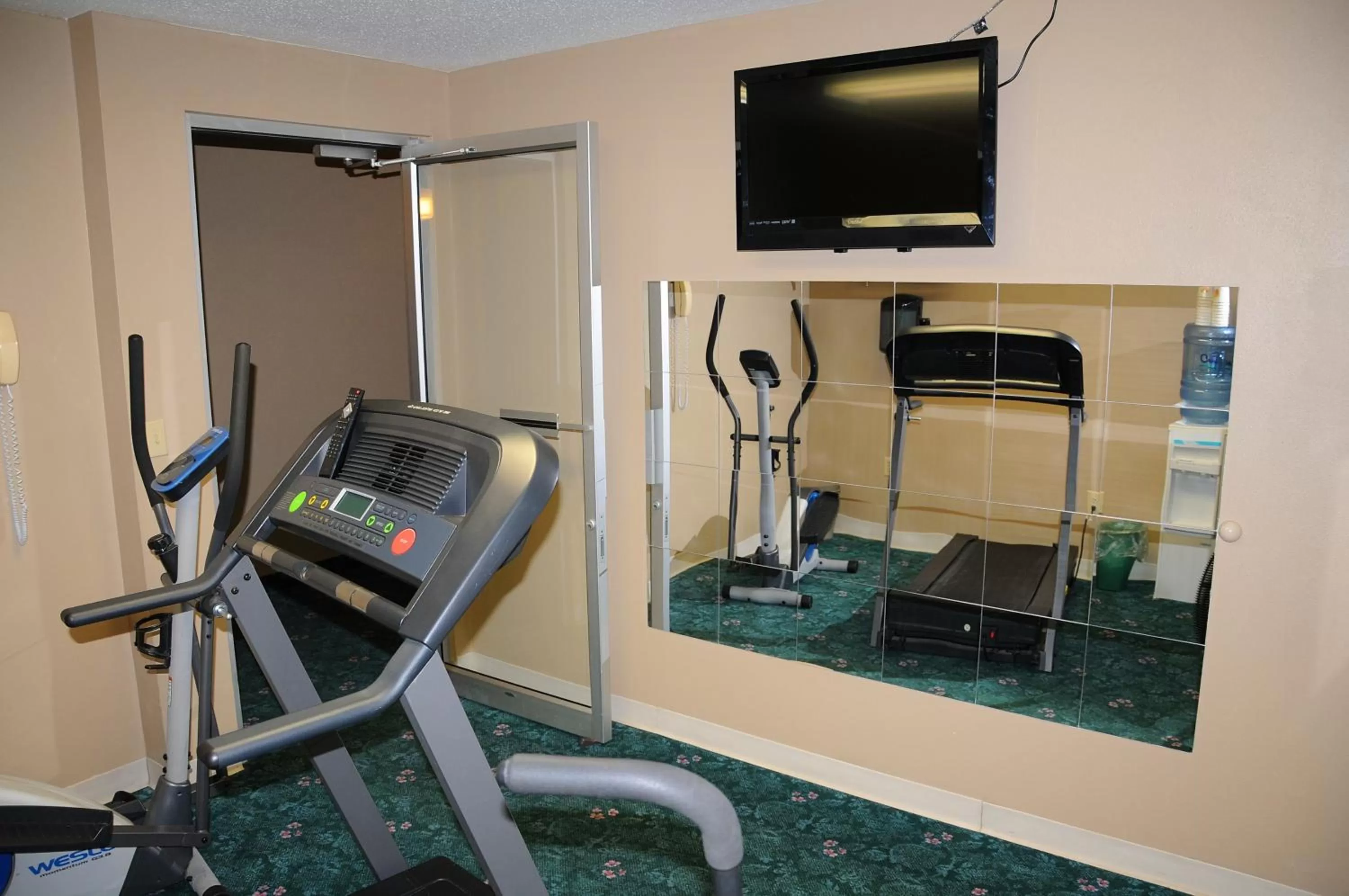 Fitness centre/facilities, Fitness Center/Facilities in Super 8 by Wyndham Lamar