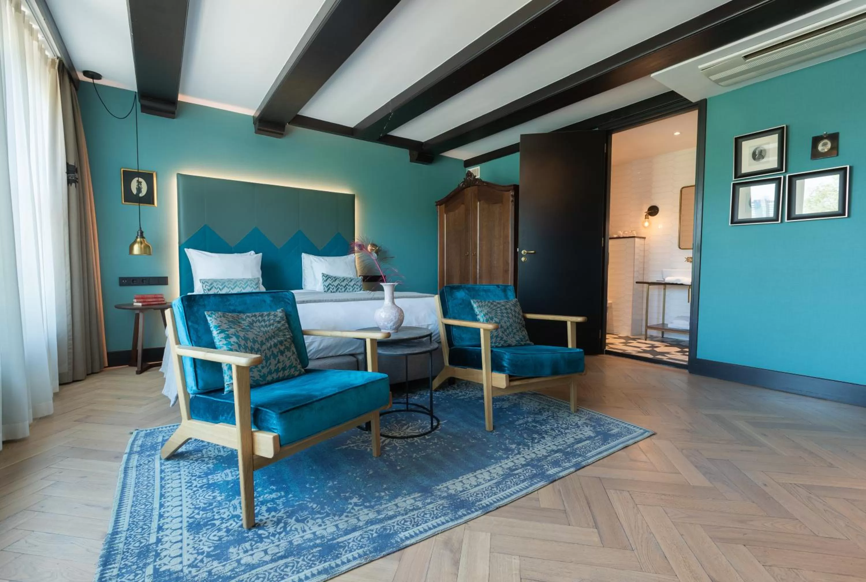 Bed in The Hendrick's Hotel