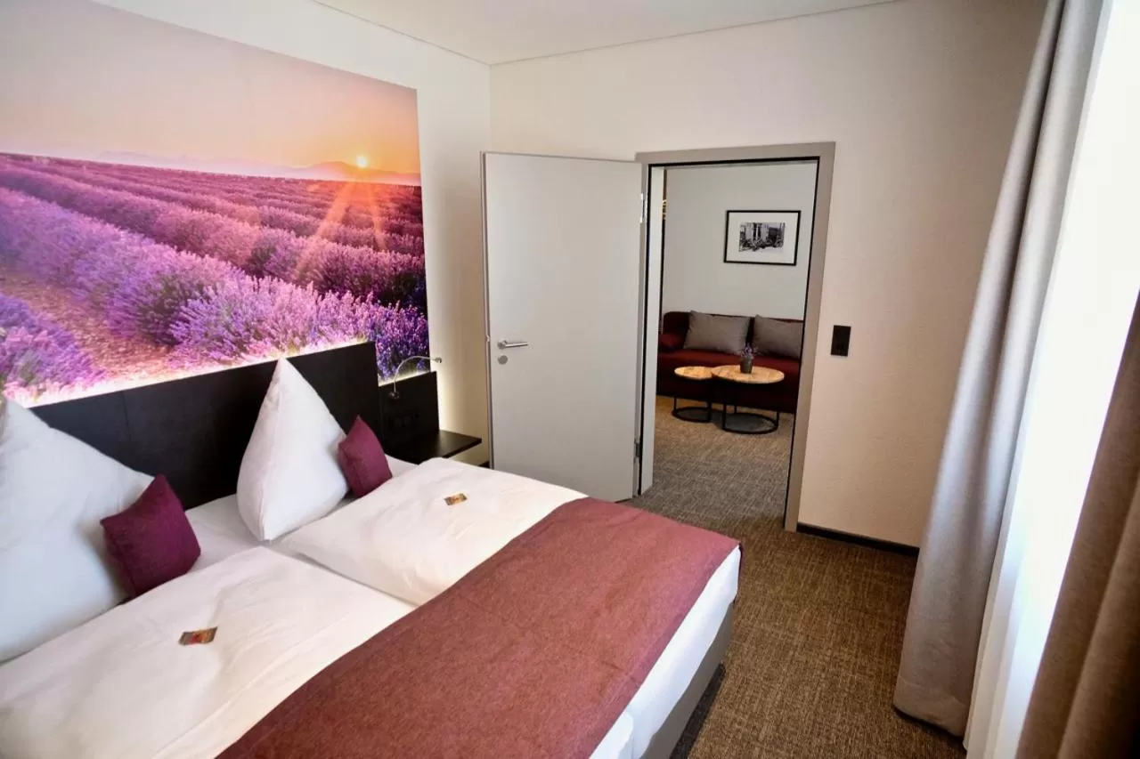 Photo of the whole room, Bed in Bahnhof-Erzingen, hotel, coffee & more