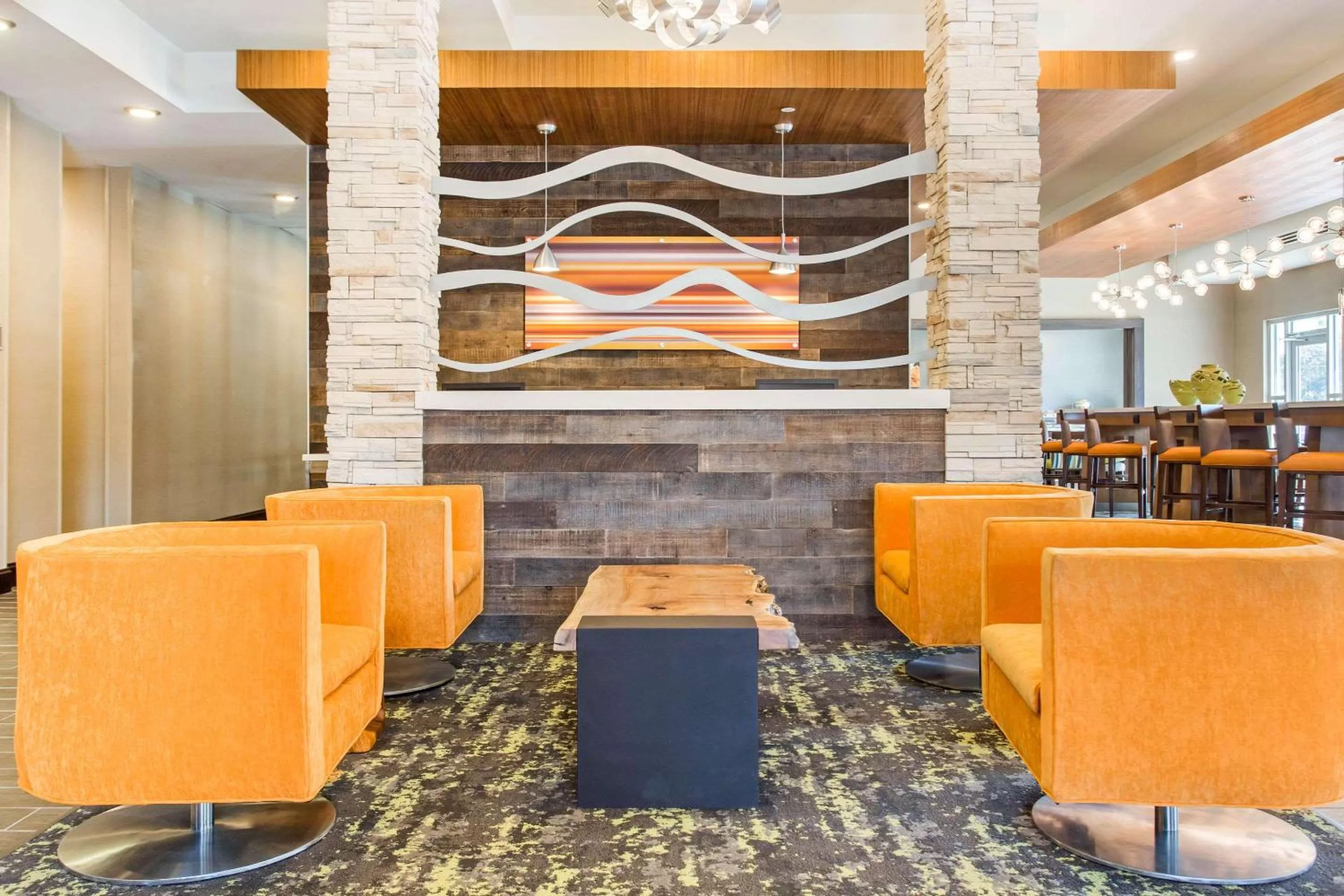 Lobby or reception in Comfort Suites North Charleston - Ashley Phosphate
