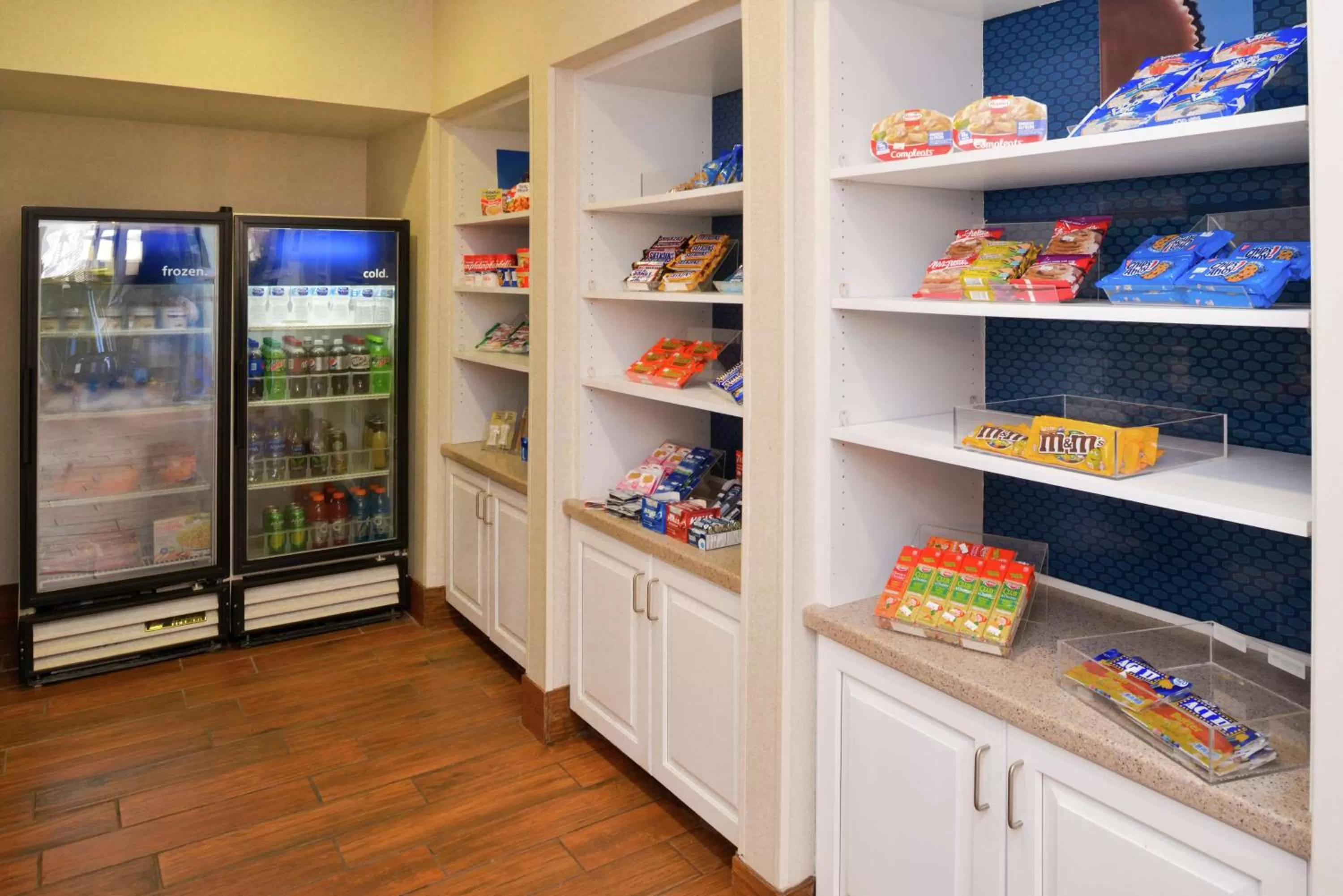 Restaurant/places to eat in Hampton Inn & Suites Wilmington