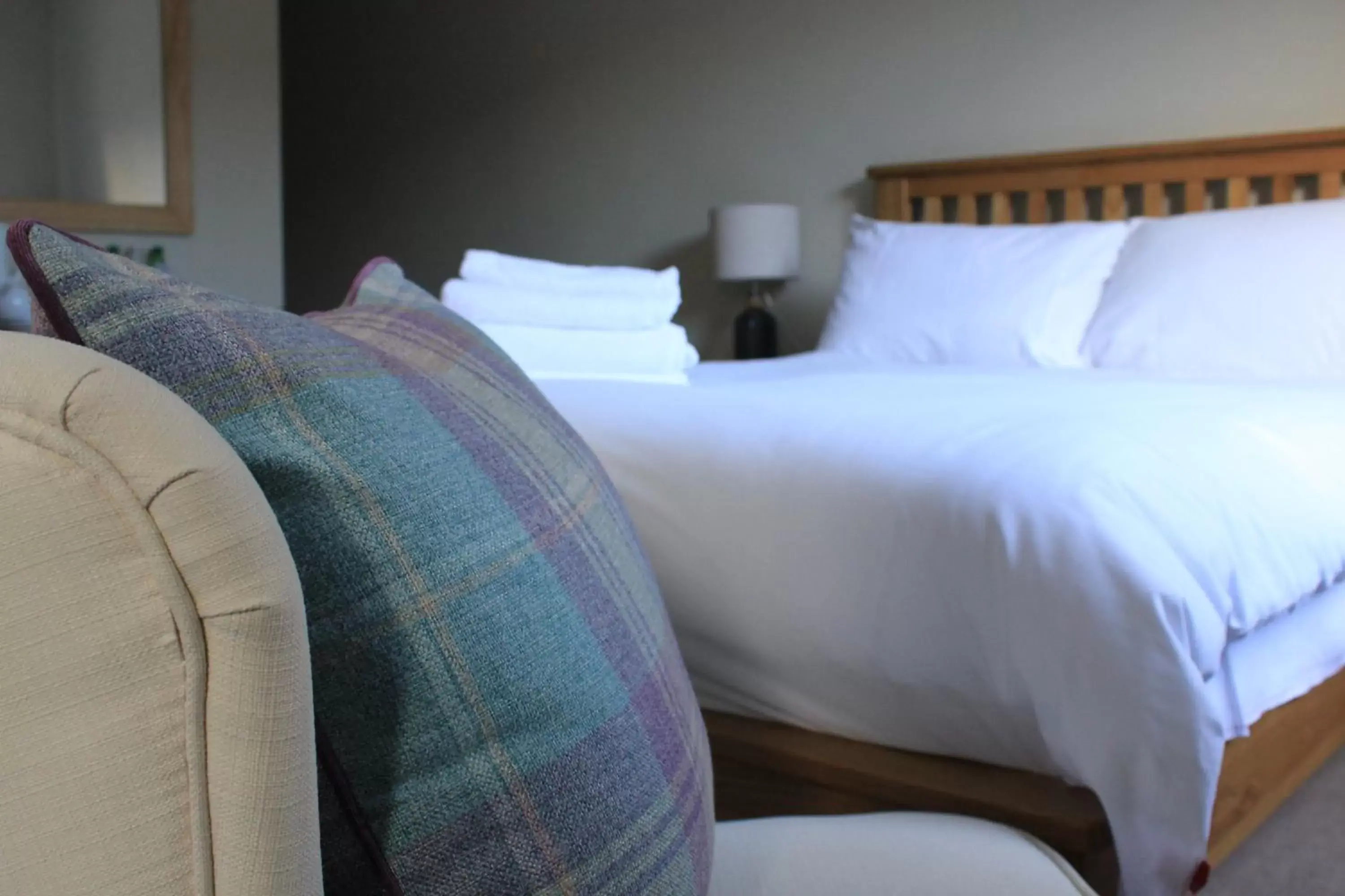 Family Room with Shower - single occupancy in Royal Oak Hotel Family Room with Shower - single occupancy in Royal Oak Hotel