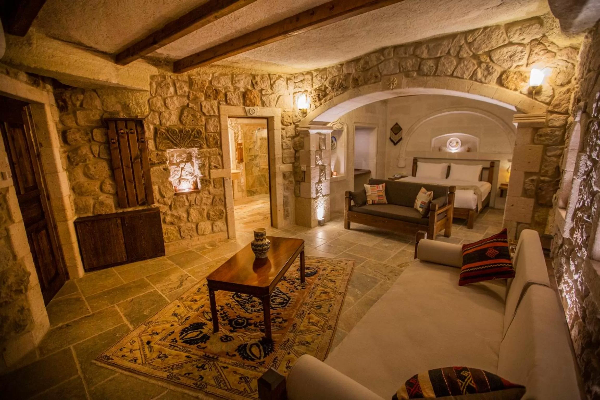 Living room in Zara Cave Hotel