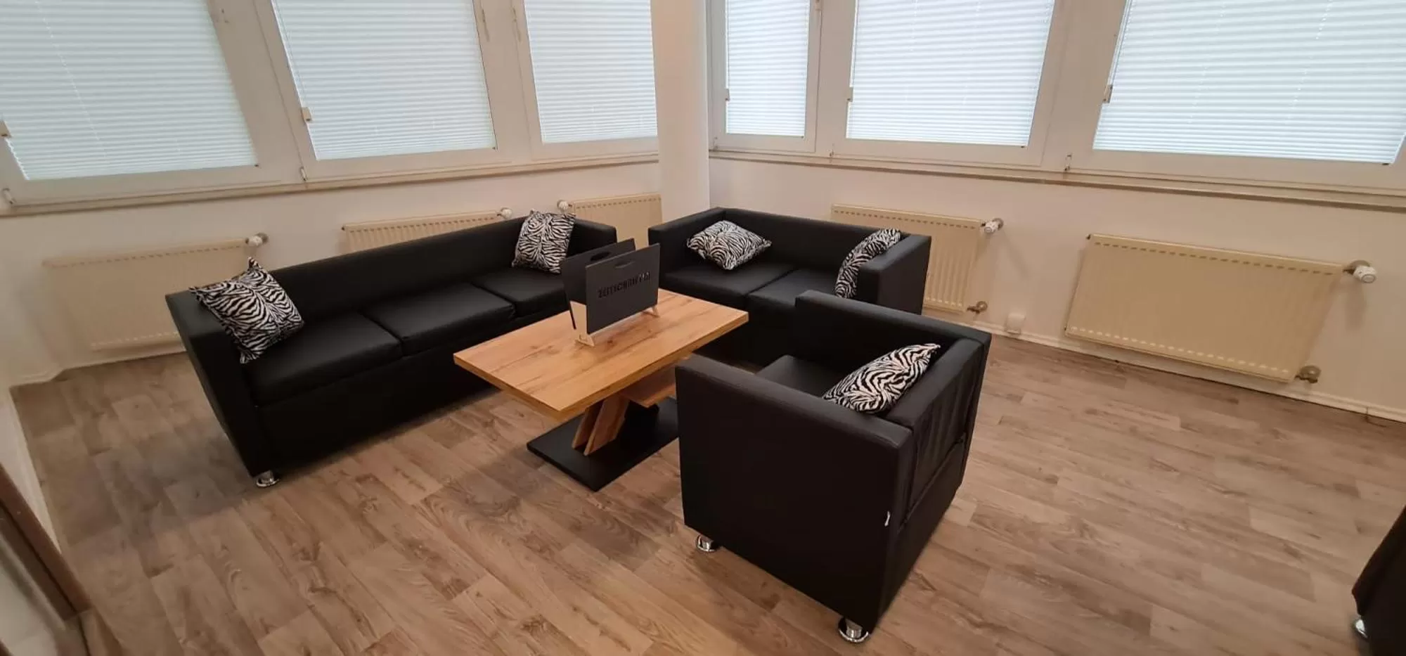 Lounge or bar in check-inn hotels - Offenbach