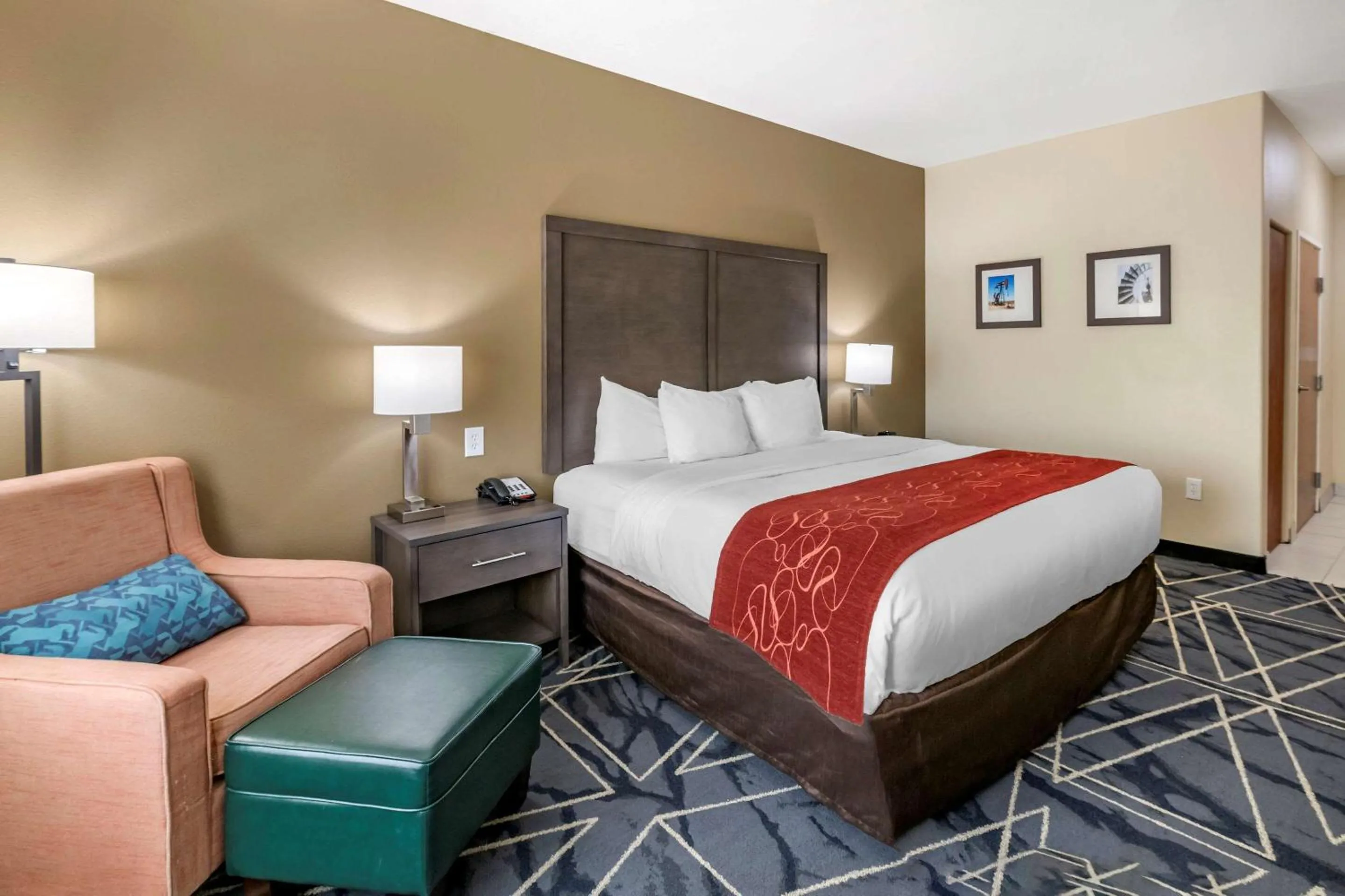 Photo of the whole room, Bed in Comfort Inn & Suites Lubbock West