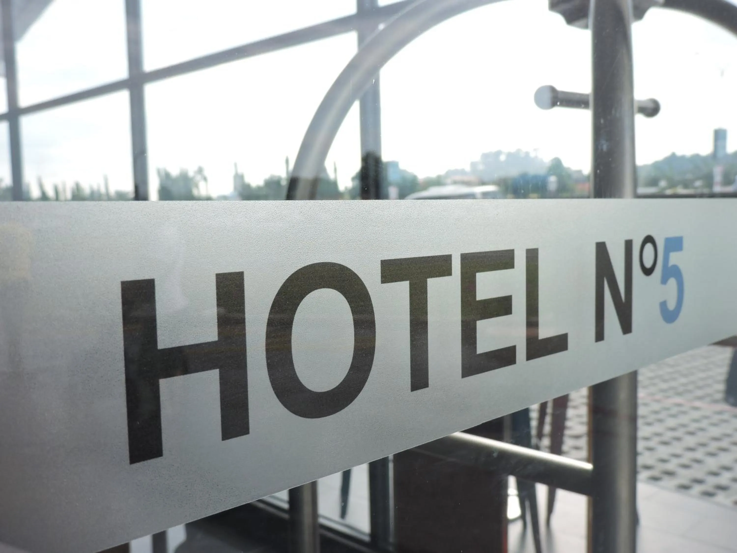 Property building in Hotel N°5