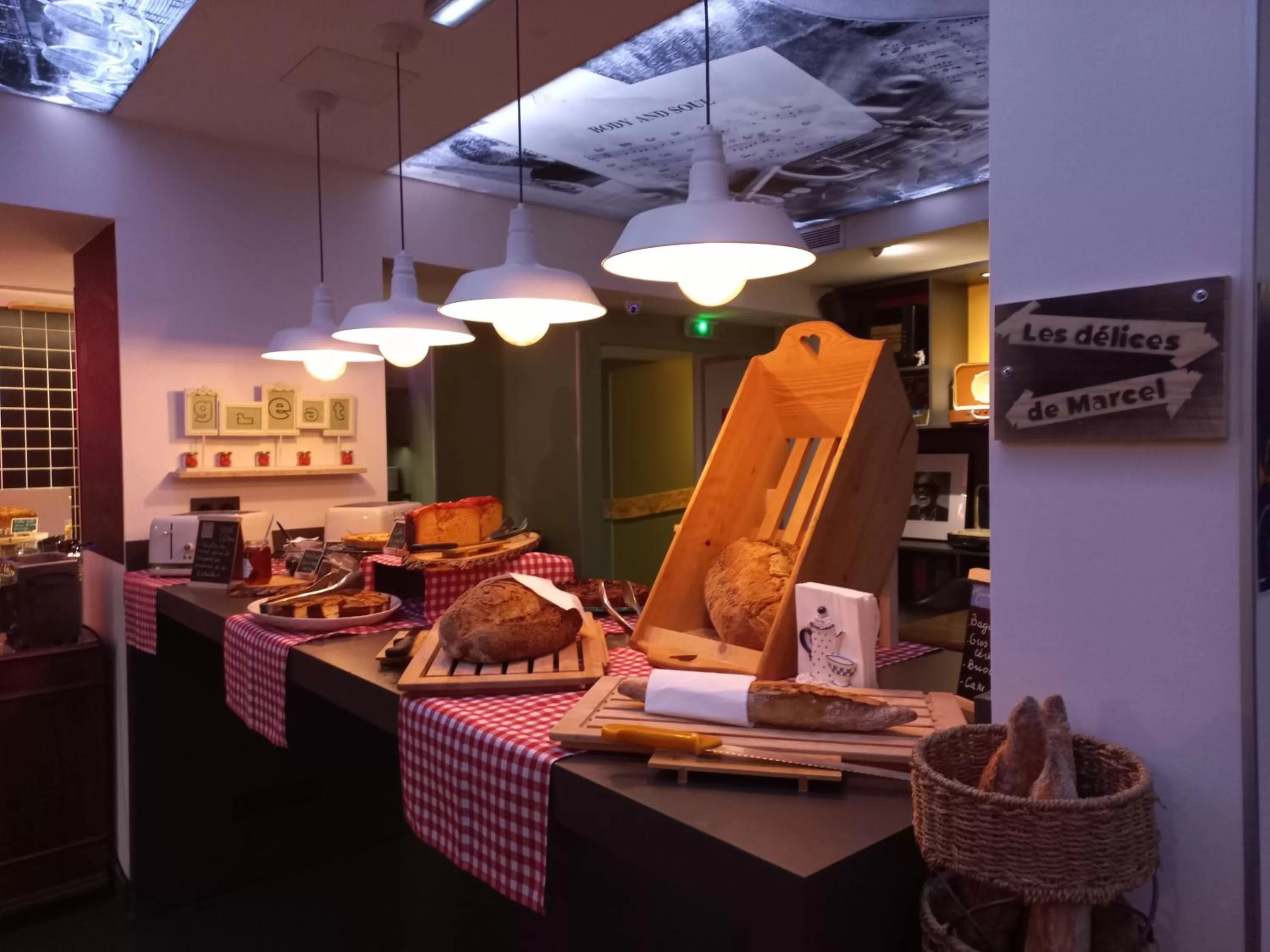 Breakfast in Greet Hotel Lyon Confluence