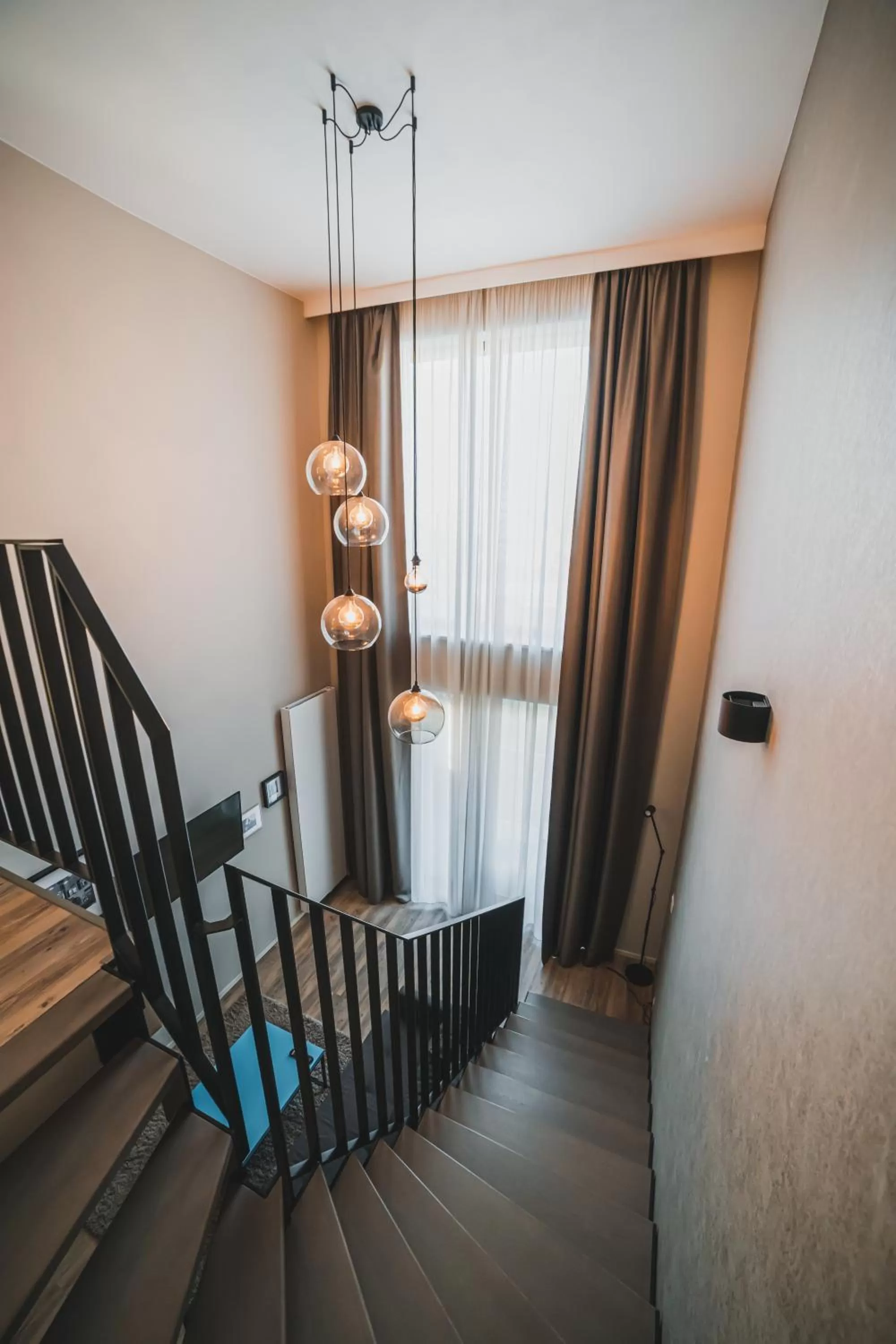 Area and facilities in Avenue Pallova 28