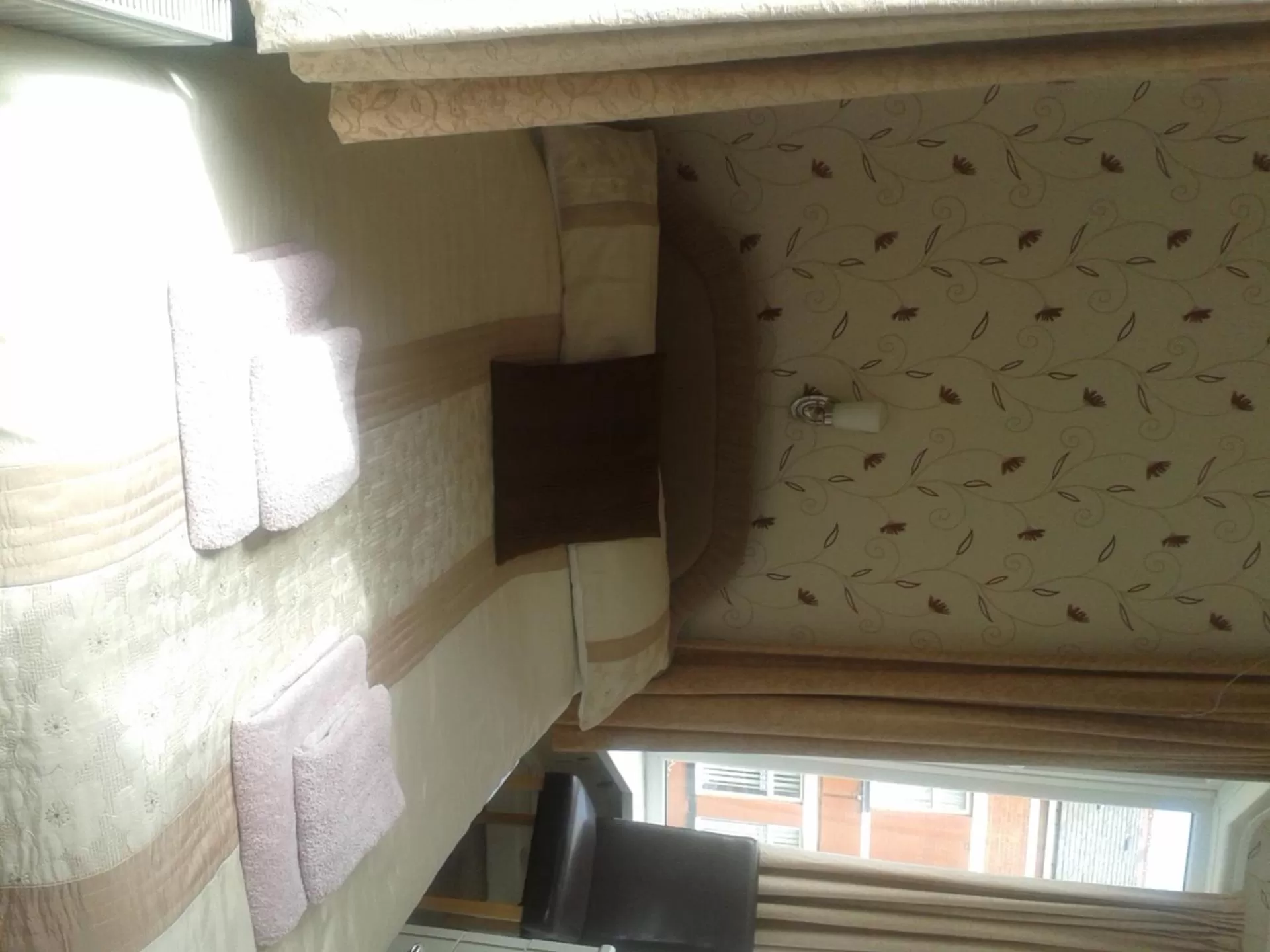 Day, Bed in Legends Hotel