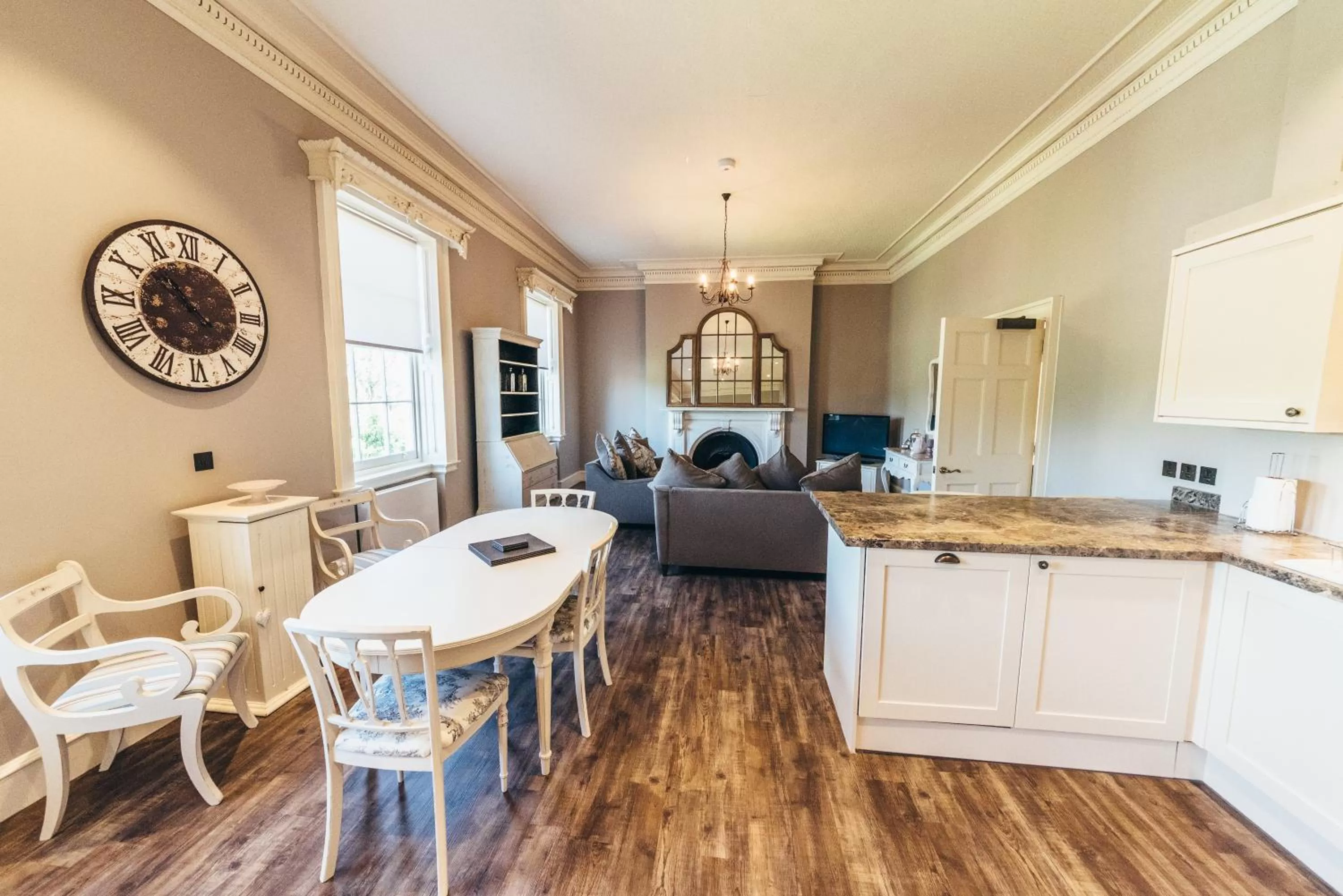 Living room, Kitchen/Kitchenette in Birchover Bridgford Hall