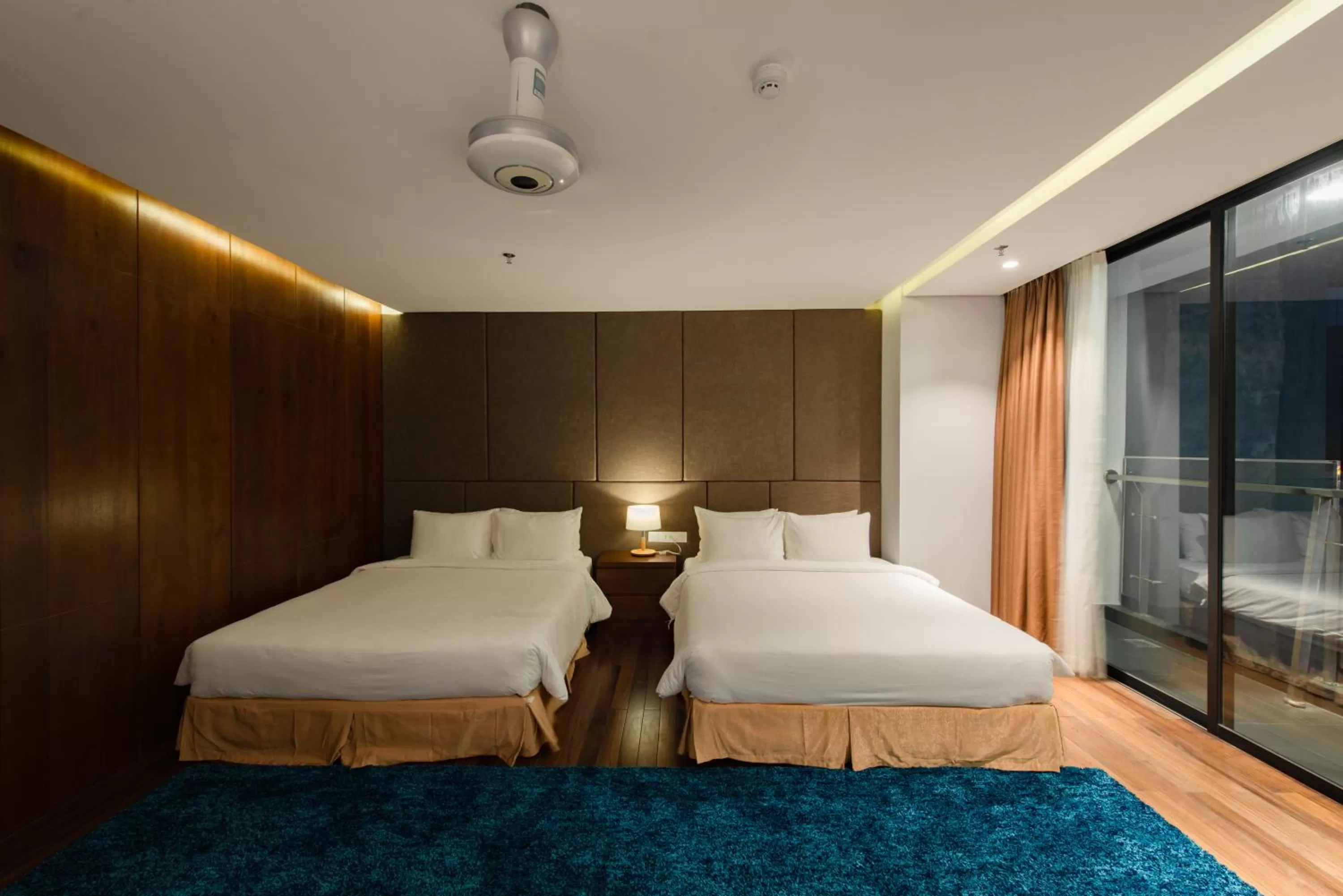 Bed in Maple Hotel & Apartment