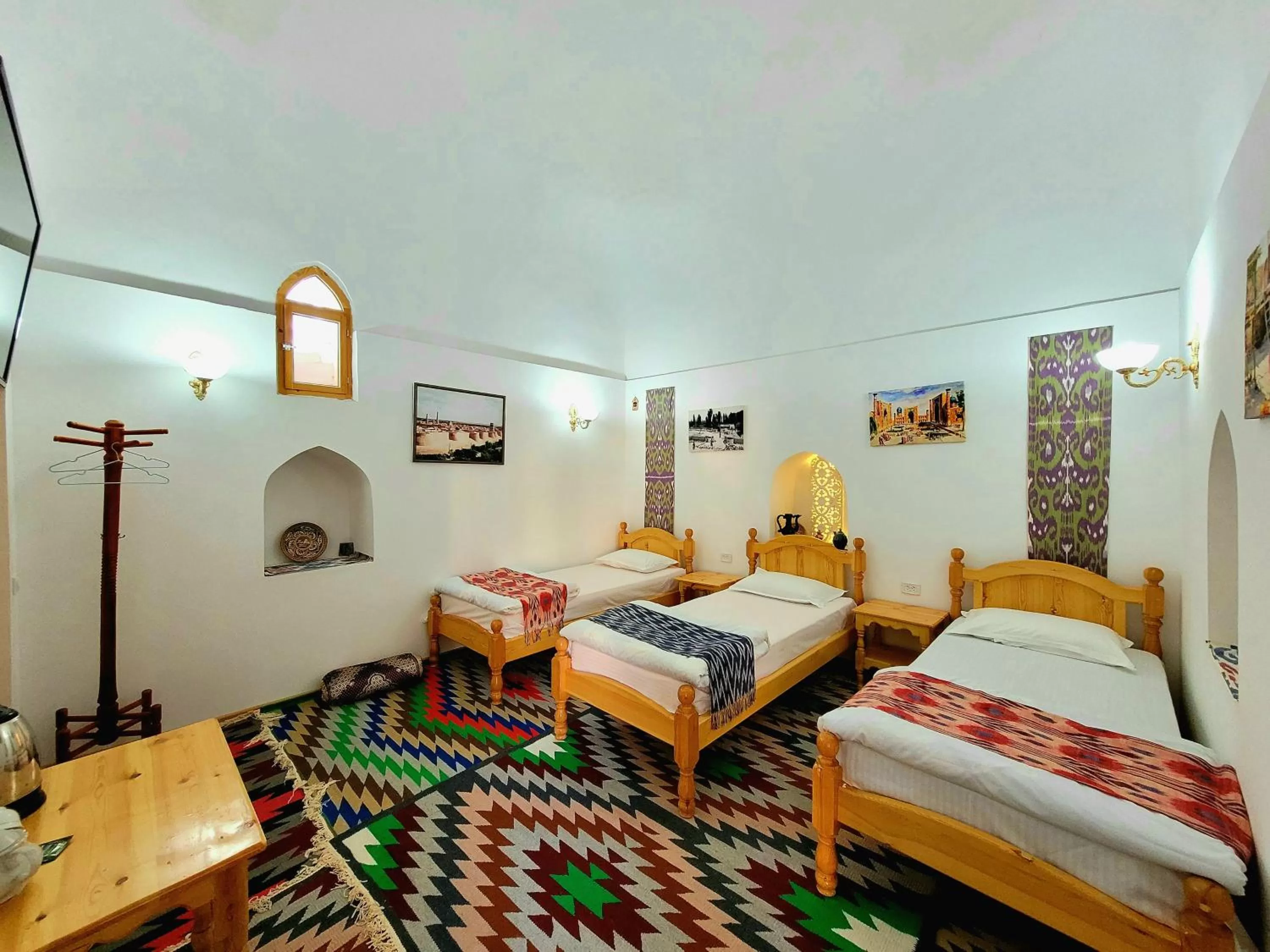 Photo of the whole room, Bed in madrasah Polvon-Qori boutique hotel XIX century