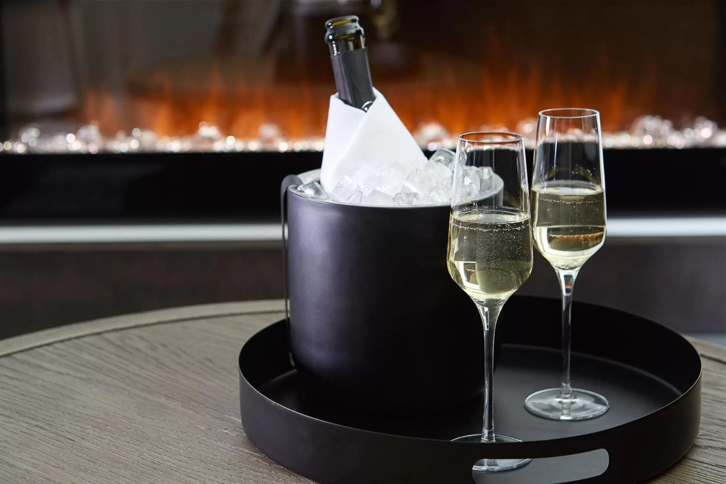 Food and drinks in 124 on Queen Hotel & Spa