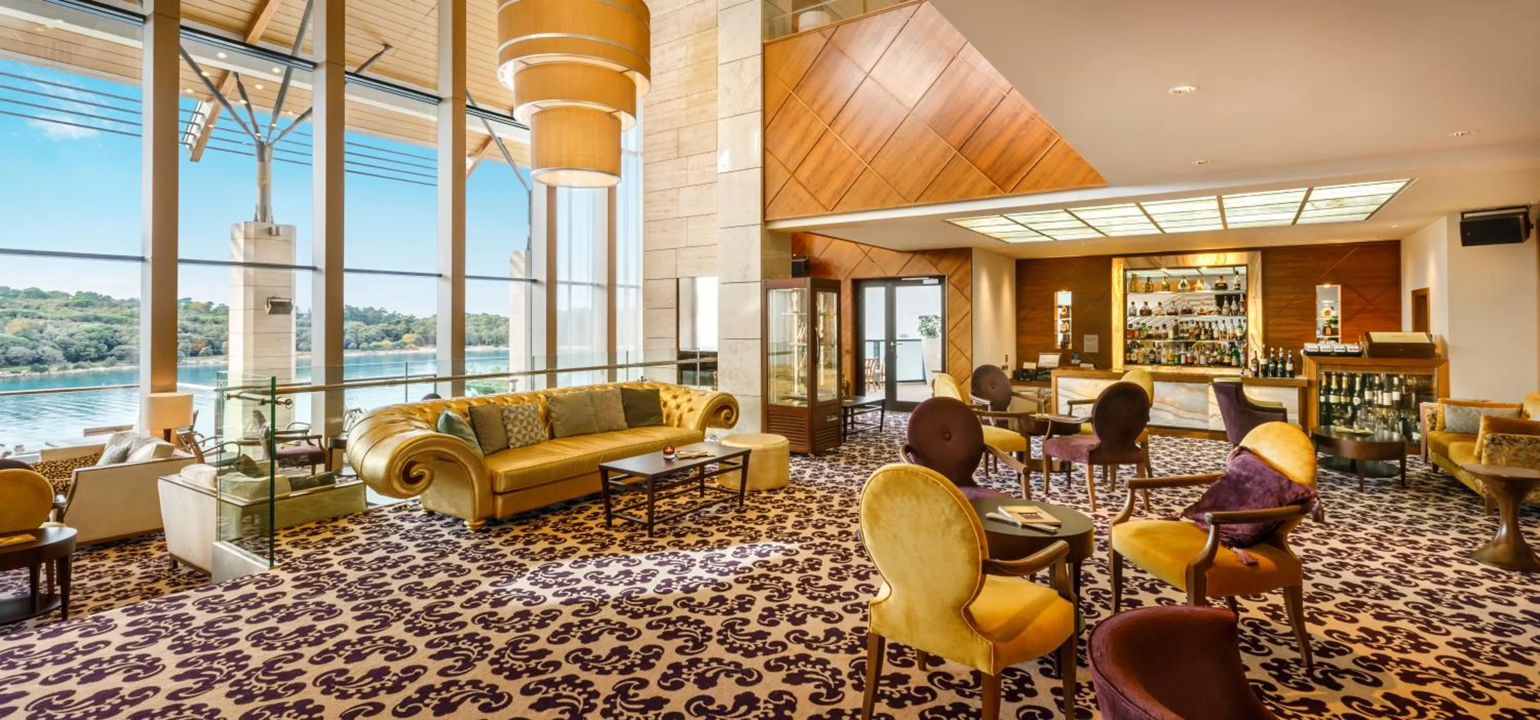 Lounge or bar in Monte Mulini Adults Exclusive Hotel by Maistra Collection