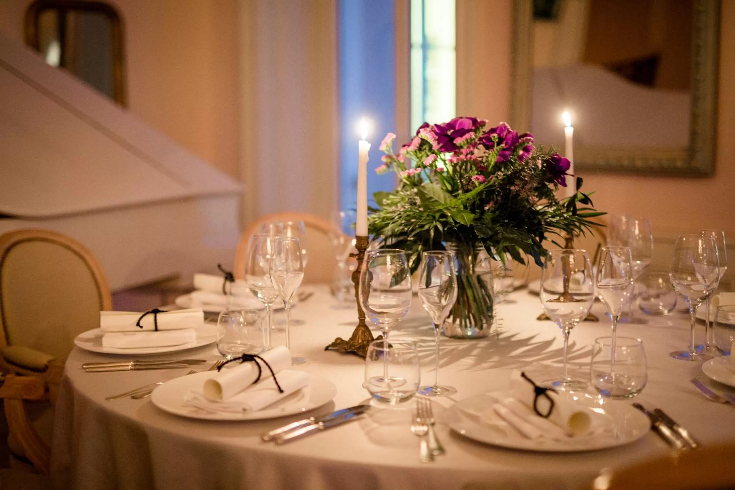 Lounge or bar in Hotel Bernina 1865 by Kleos Group Collection