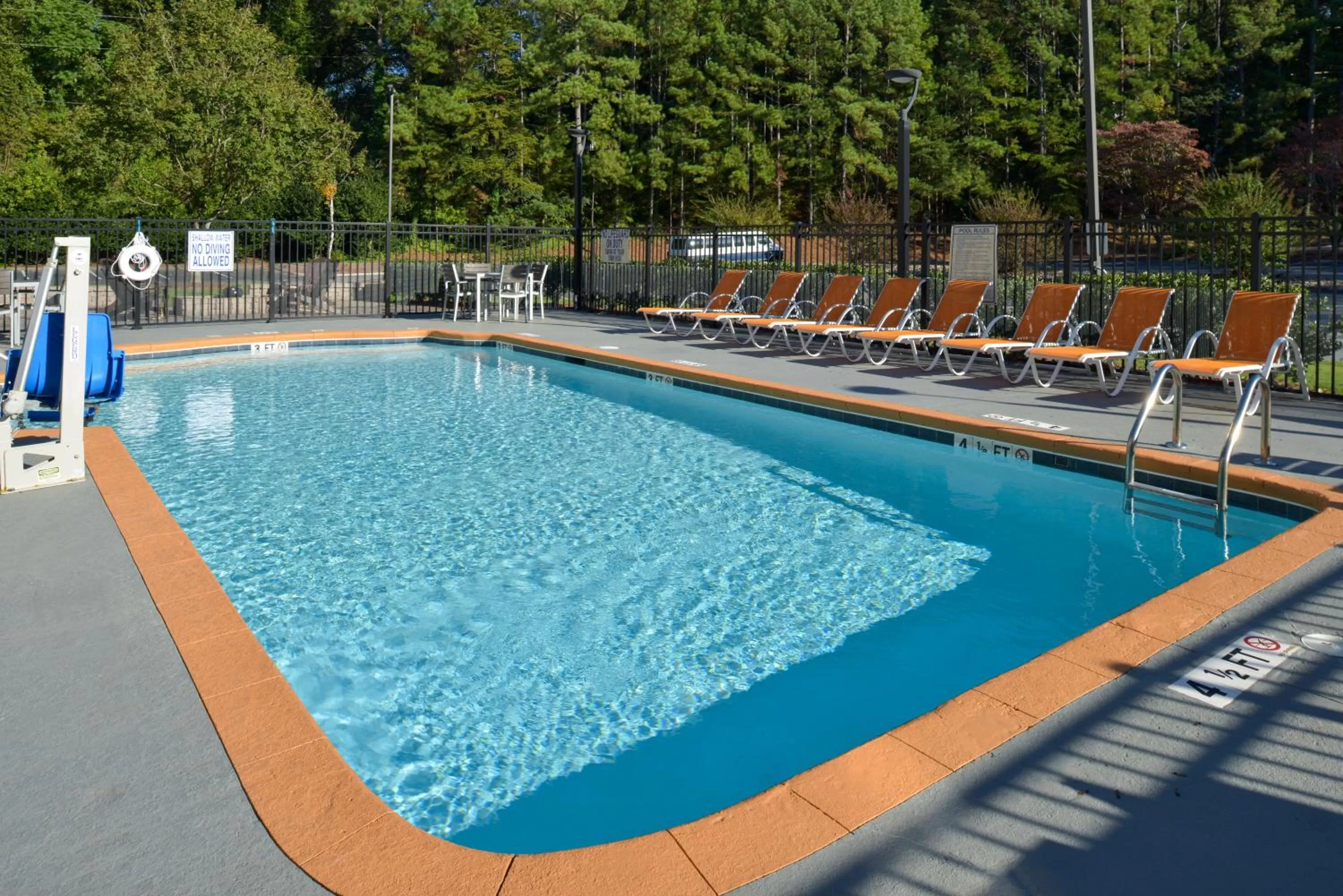 Swimming pool in Best Western Plus Clemson Hotel & Conference Center