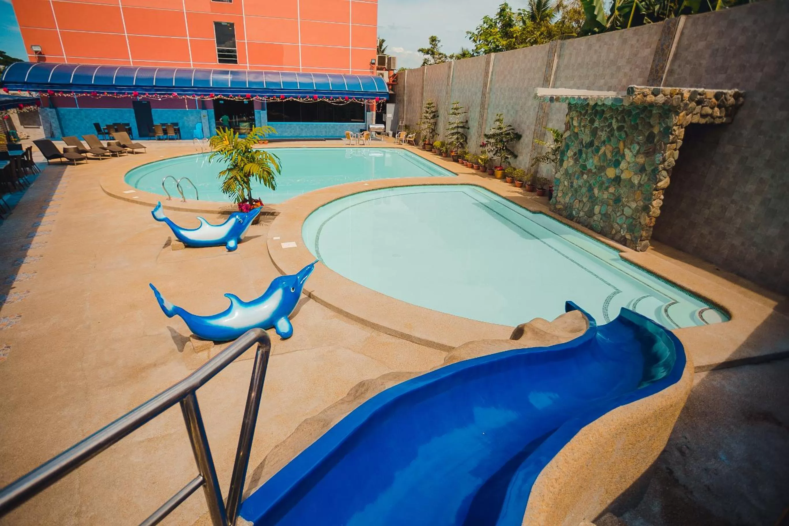 Swimming pool in Butuan Grand Palace Hotel