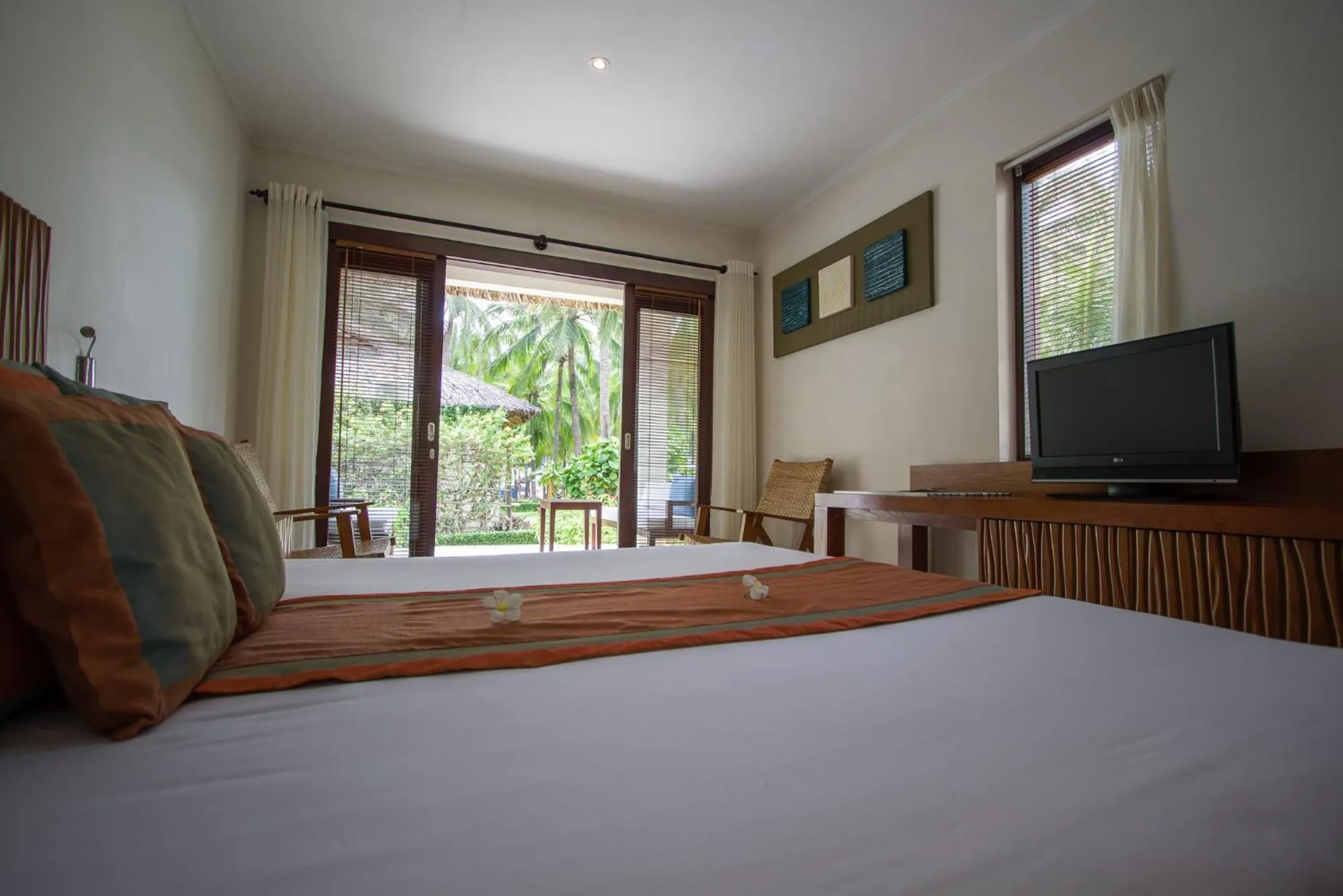 Photo of the whole room, Bed in Blue Ocean Resort