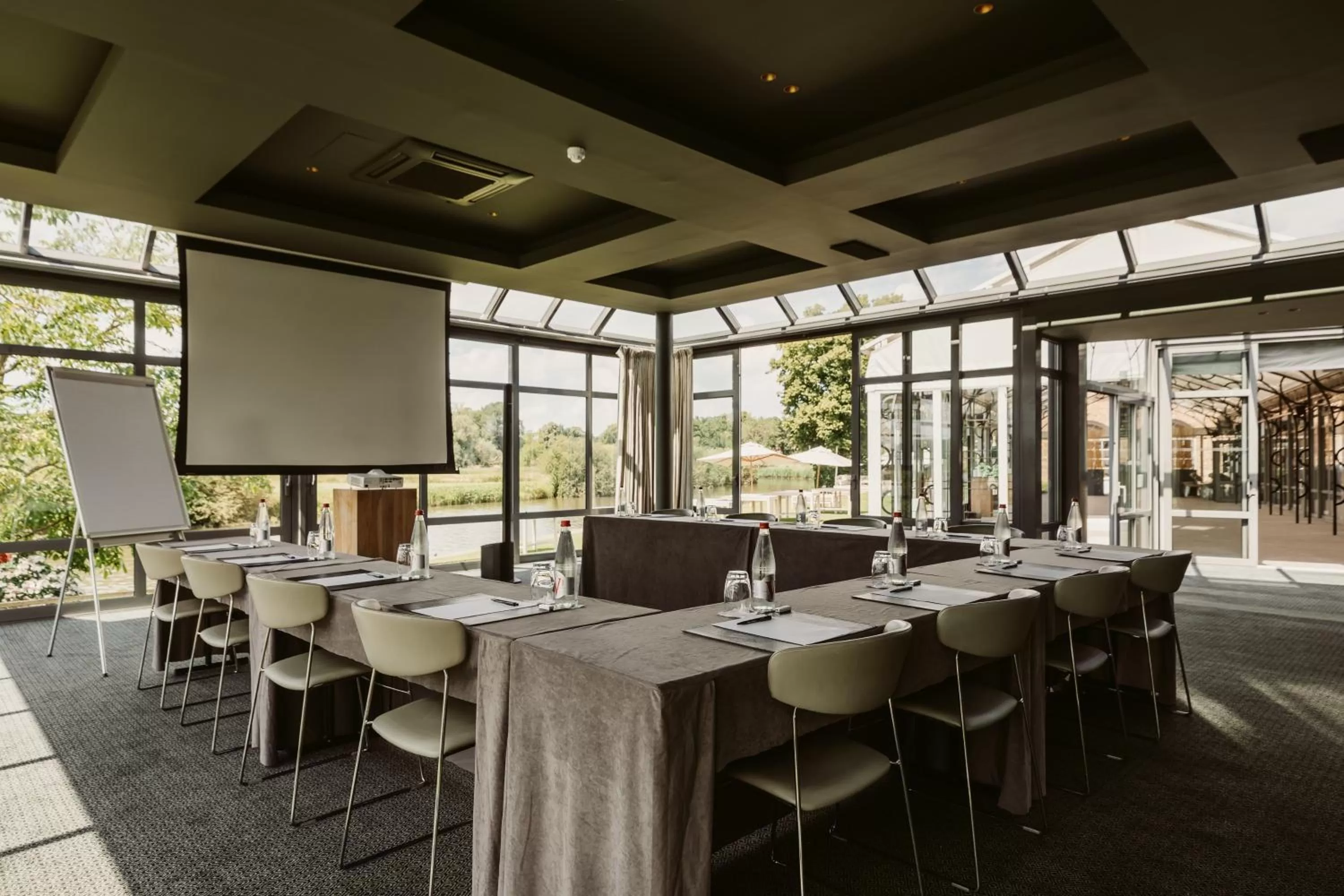 Banquet/Function facilities in Auberge du Pêcheur