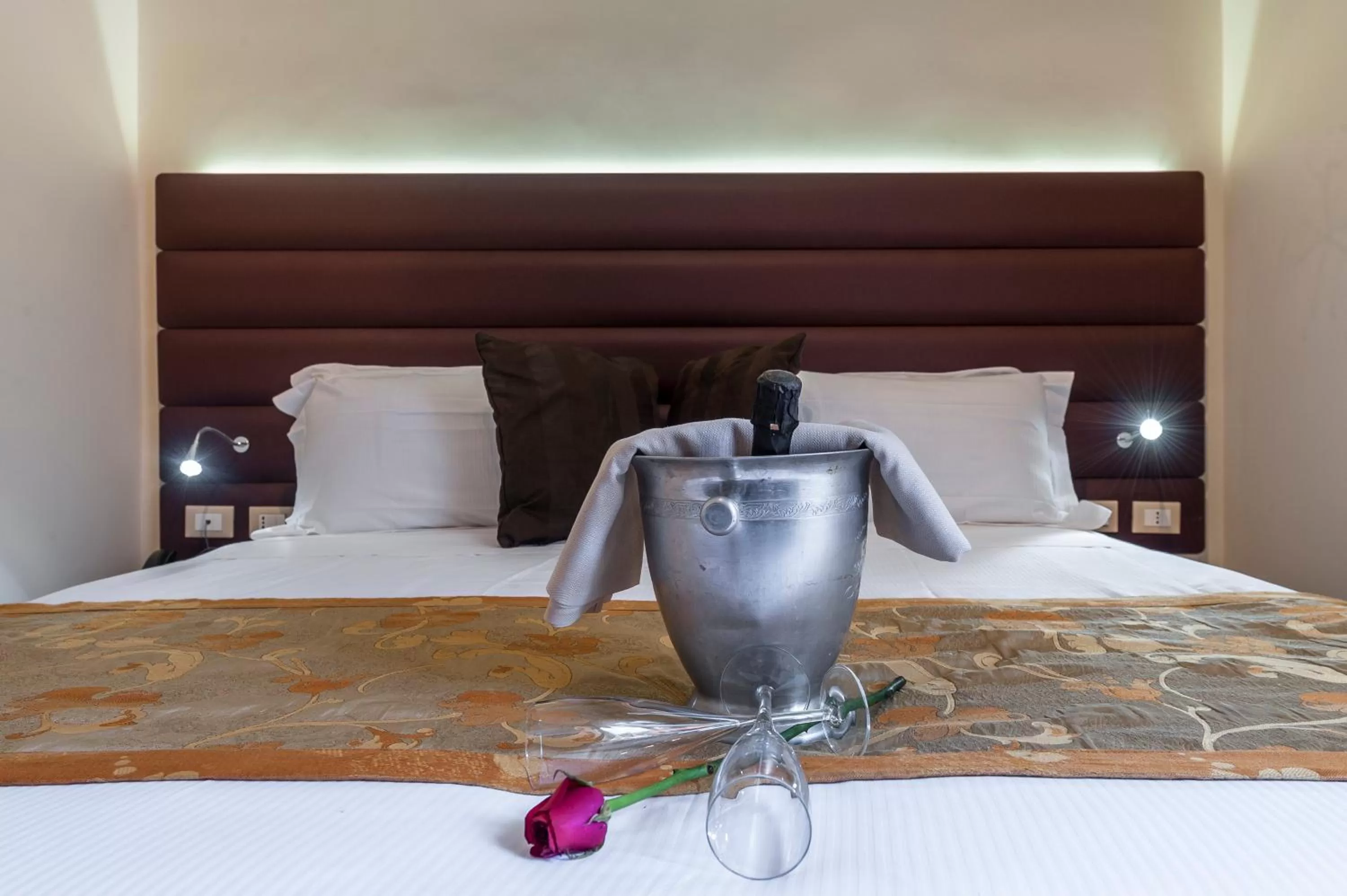 Decorative detail, Bed in Hotel California