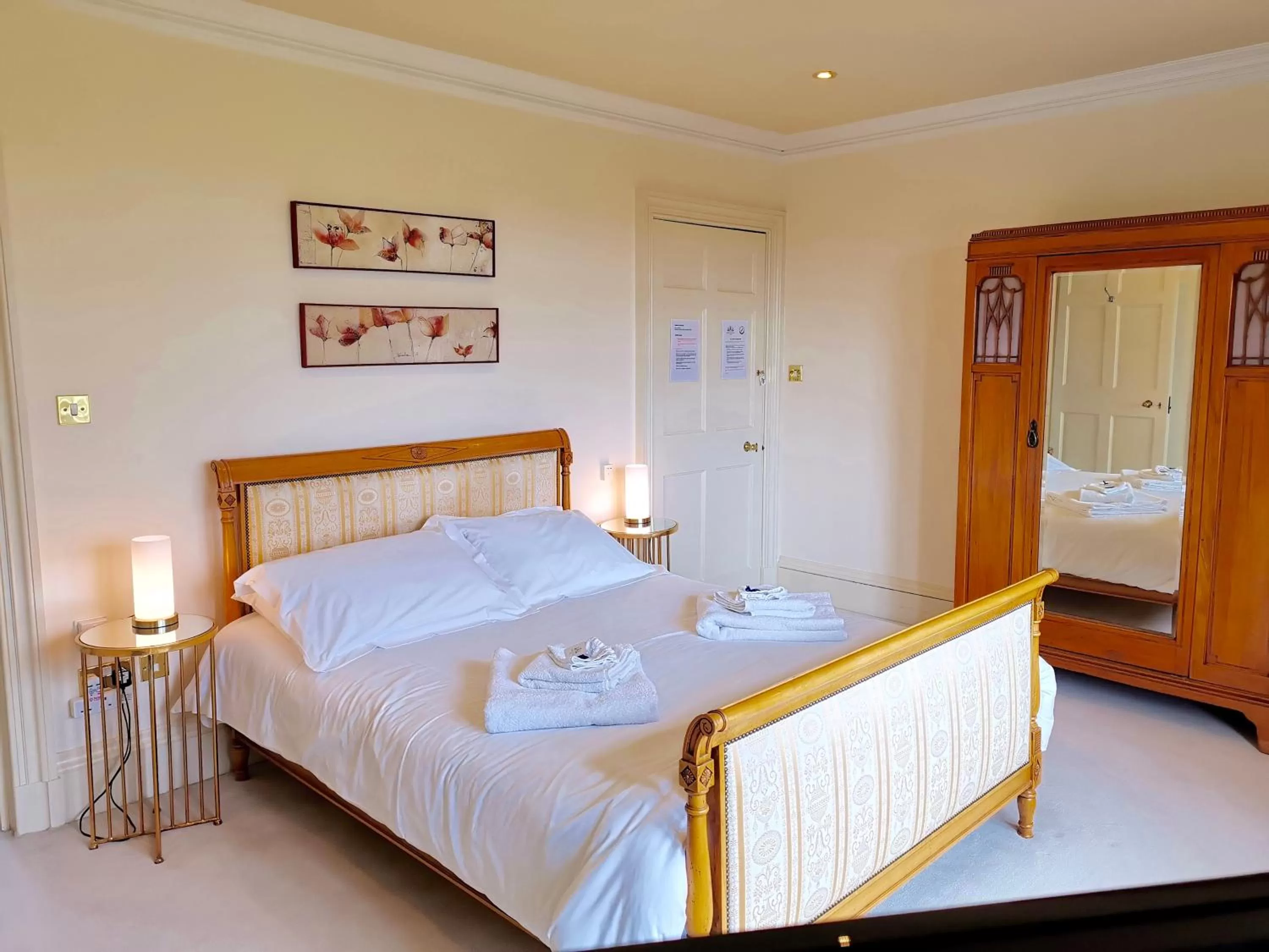 Photo of the whole room, Bed in Bowden House B&B