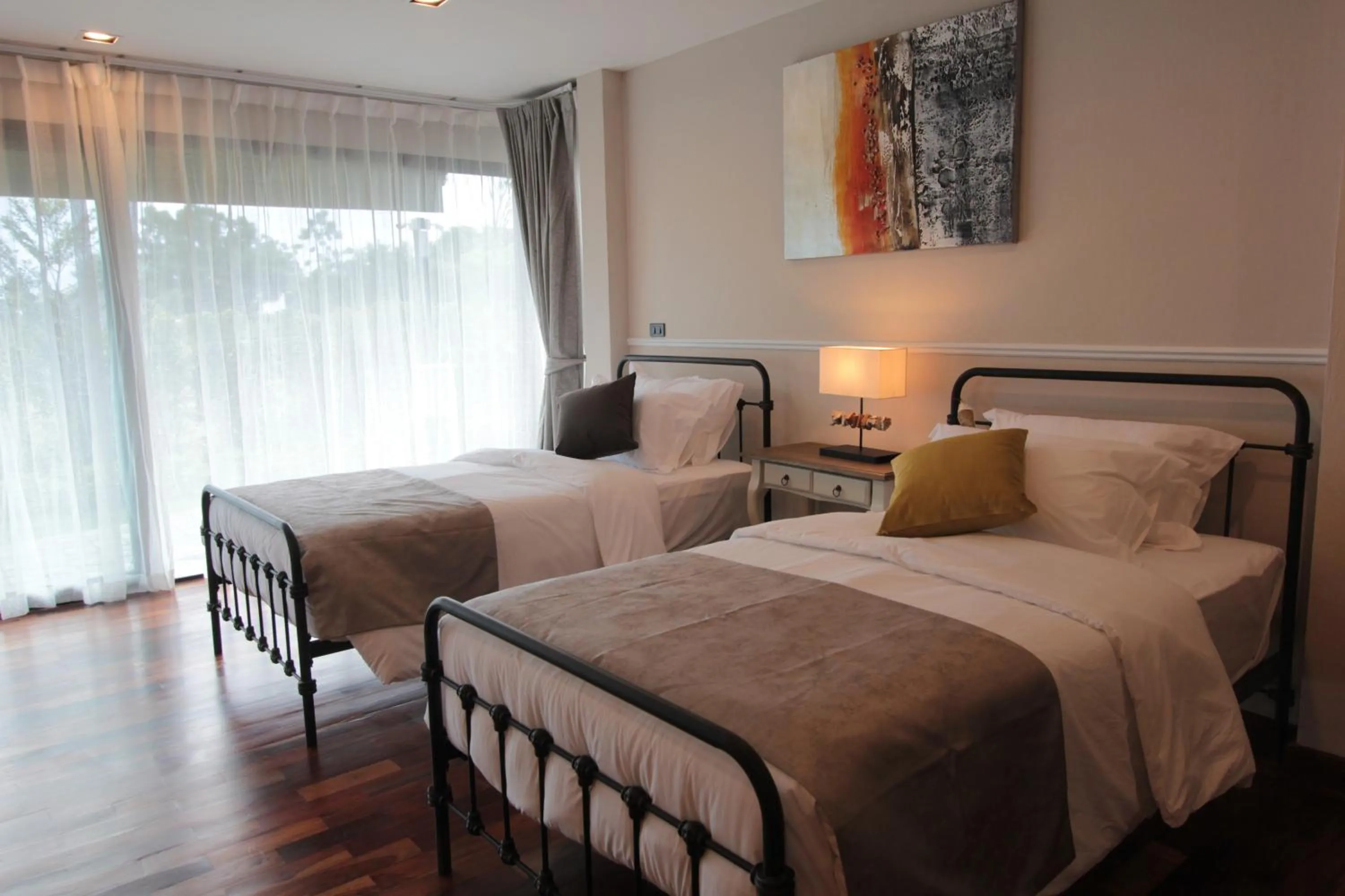 Bed in L'air Du Pran