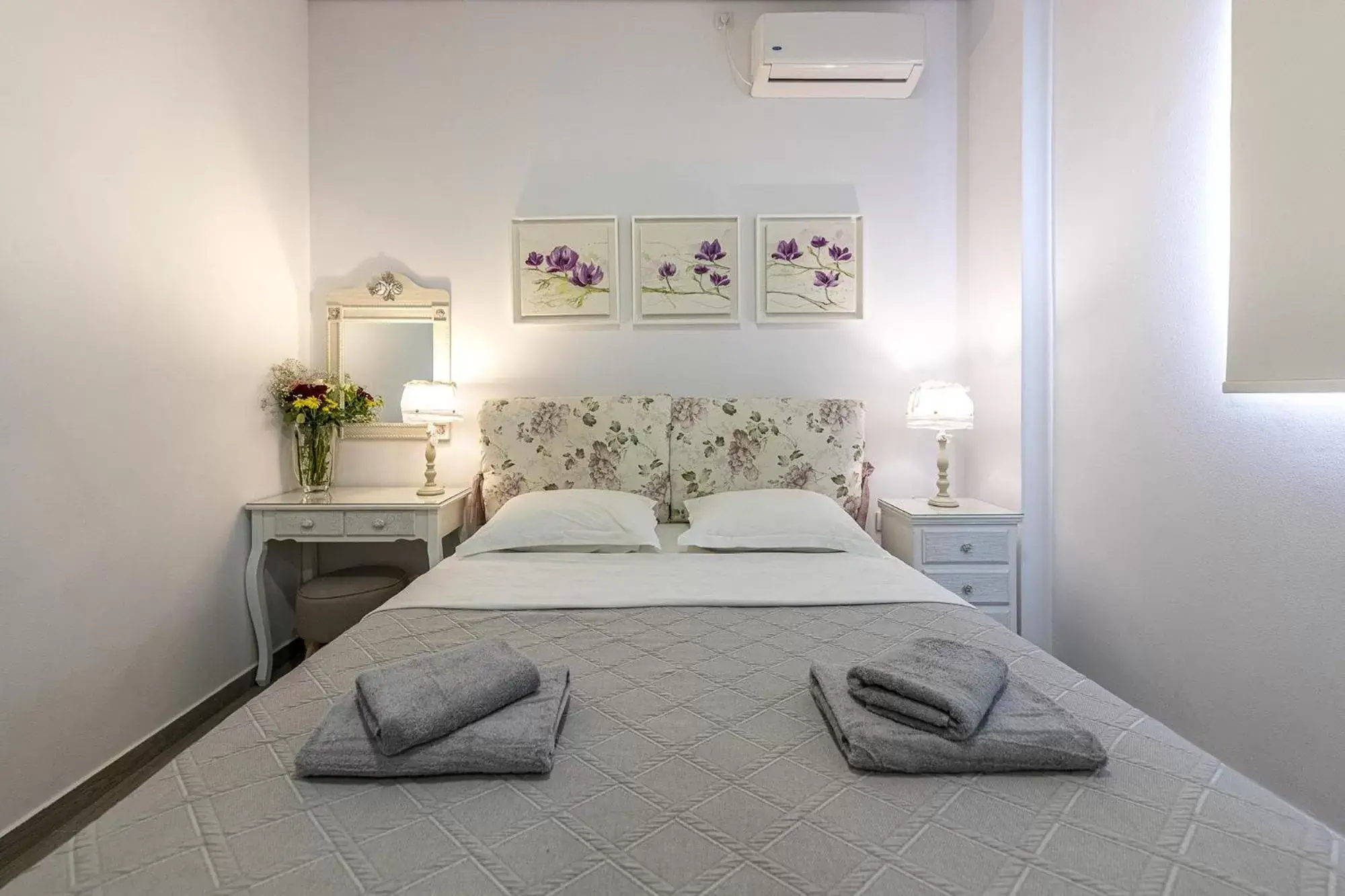Deluxe Double Room in Comfort Stay Athens Airport Hotel - FREE shuttle from and to the airport Deluxe Double Room in Comfort Stay Athens Airport Hotel - FREE shuttle from and to the airport