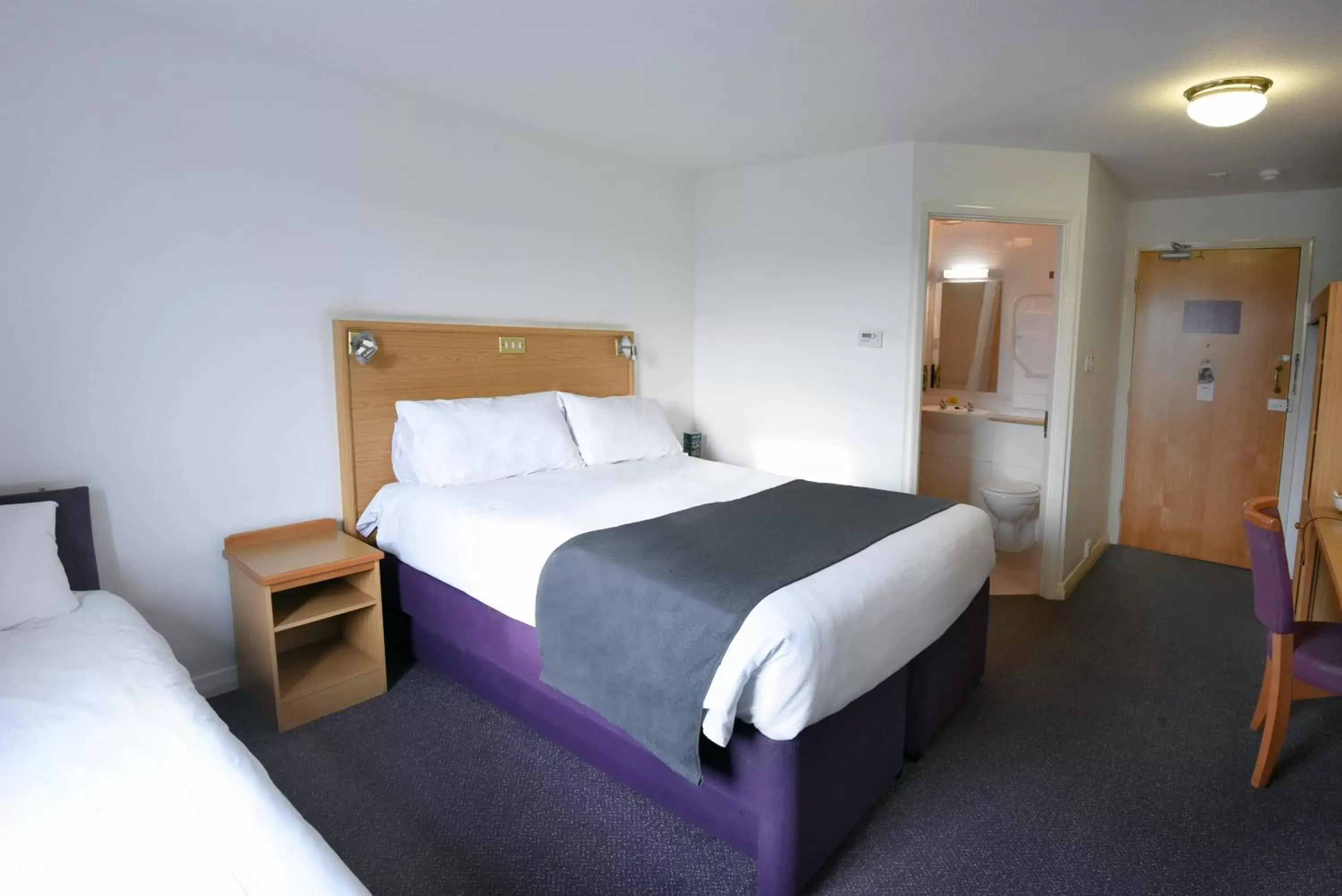 Twin Room in Waterside by Greene King Inns Twin Room in Waterside by Greene King Inns