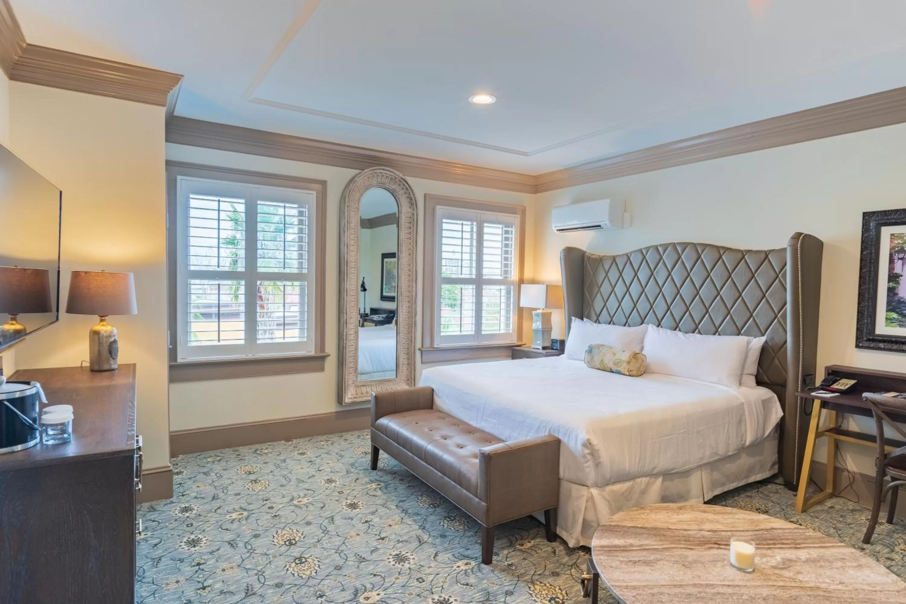 King Suite in Andrew Pinckney Inn