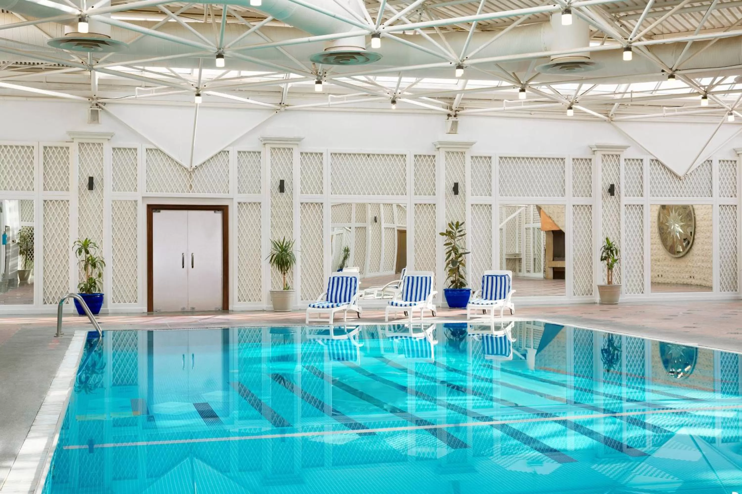 Swimming Pool in Sheraton Riyadh Hotel & Towers