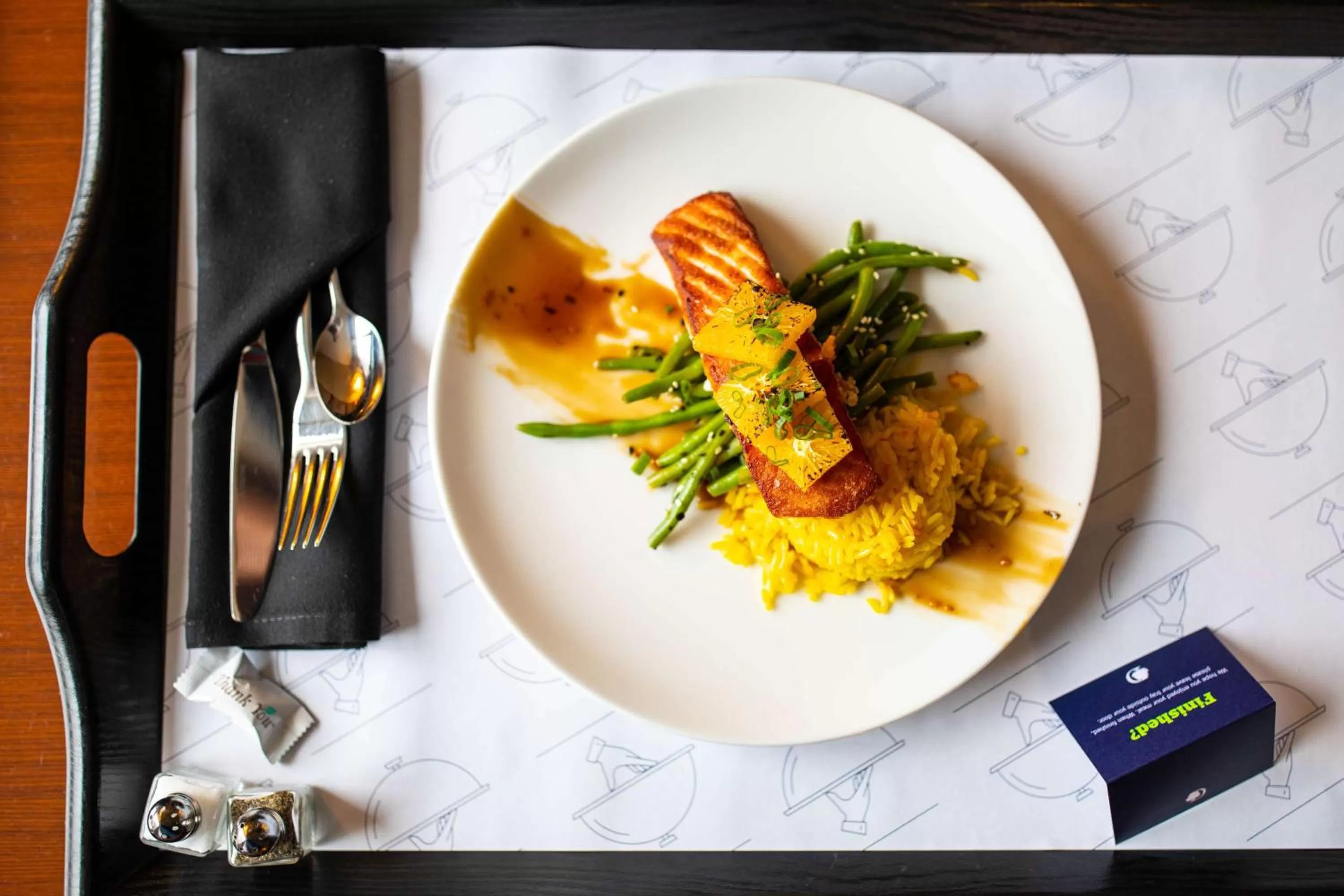 Restaurant/places to eat in DoubleTree by Hilton Raleigh-Cary