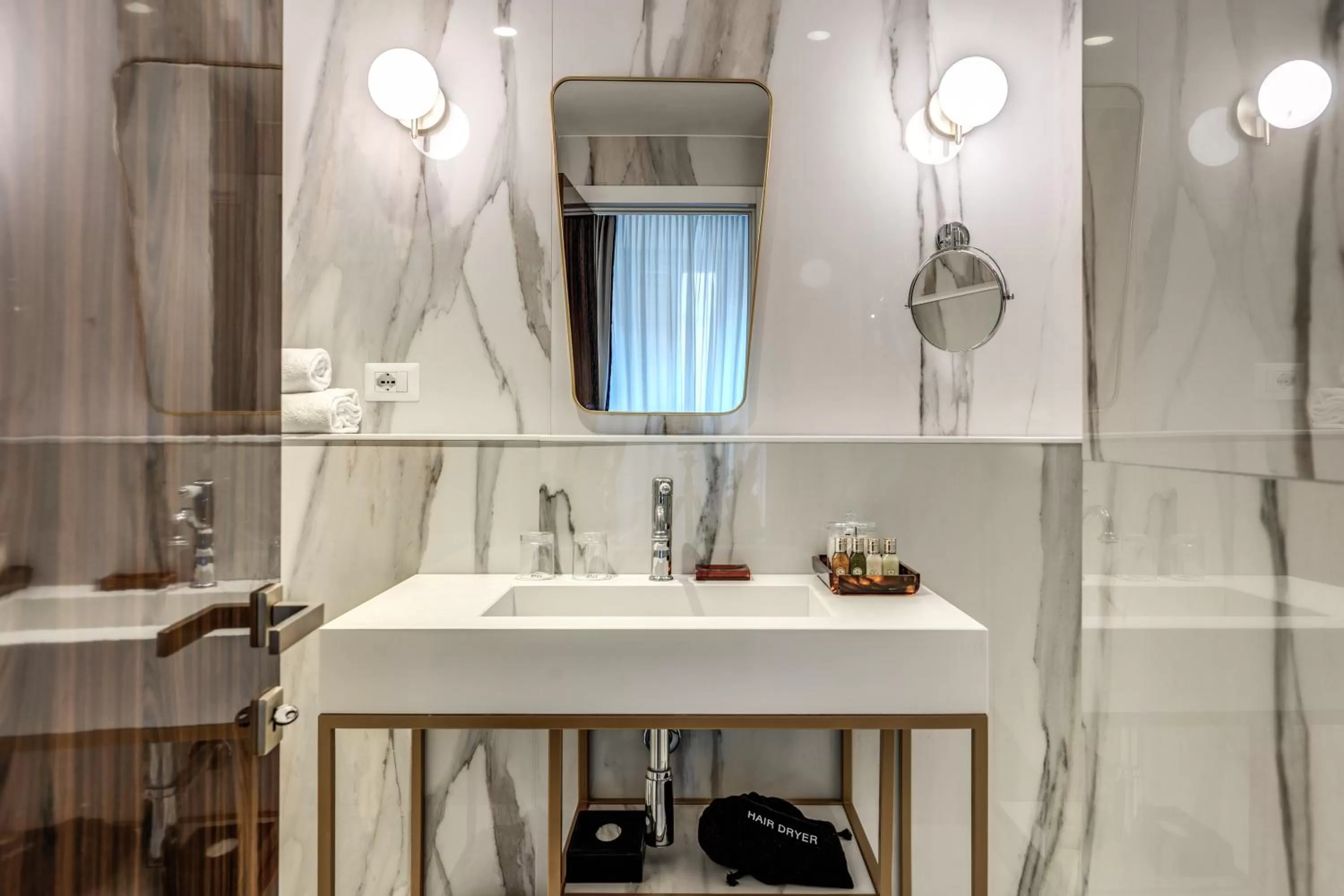 Bathroom in Eitch Borromini Palazzo Pamphilj