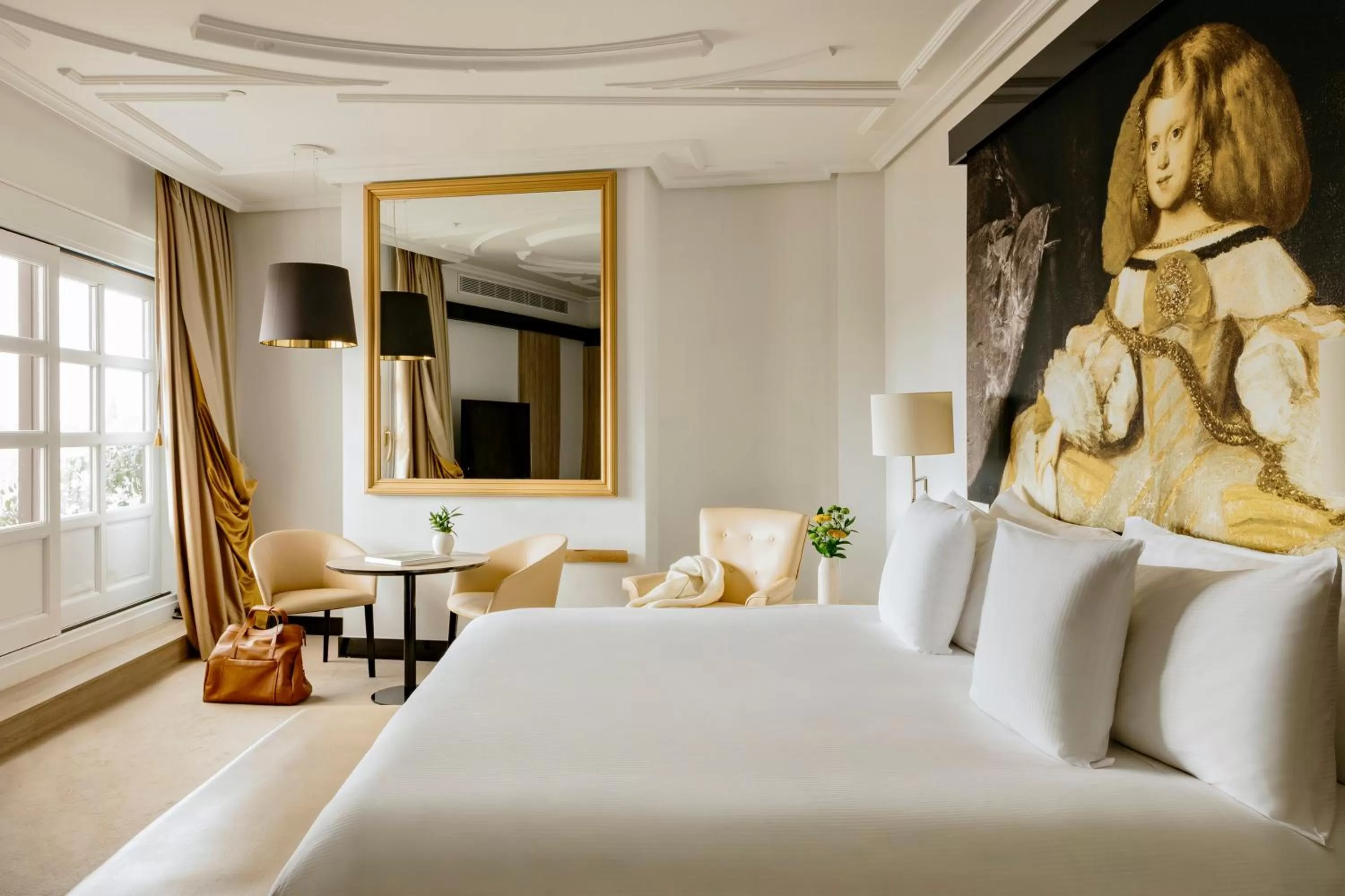 Bed in Palacio de los Duques Gran Meliá - The Leading Hotels of the World