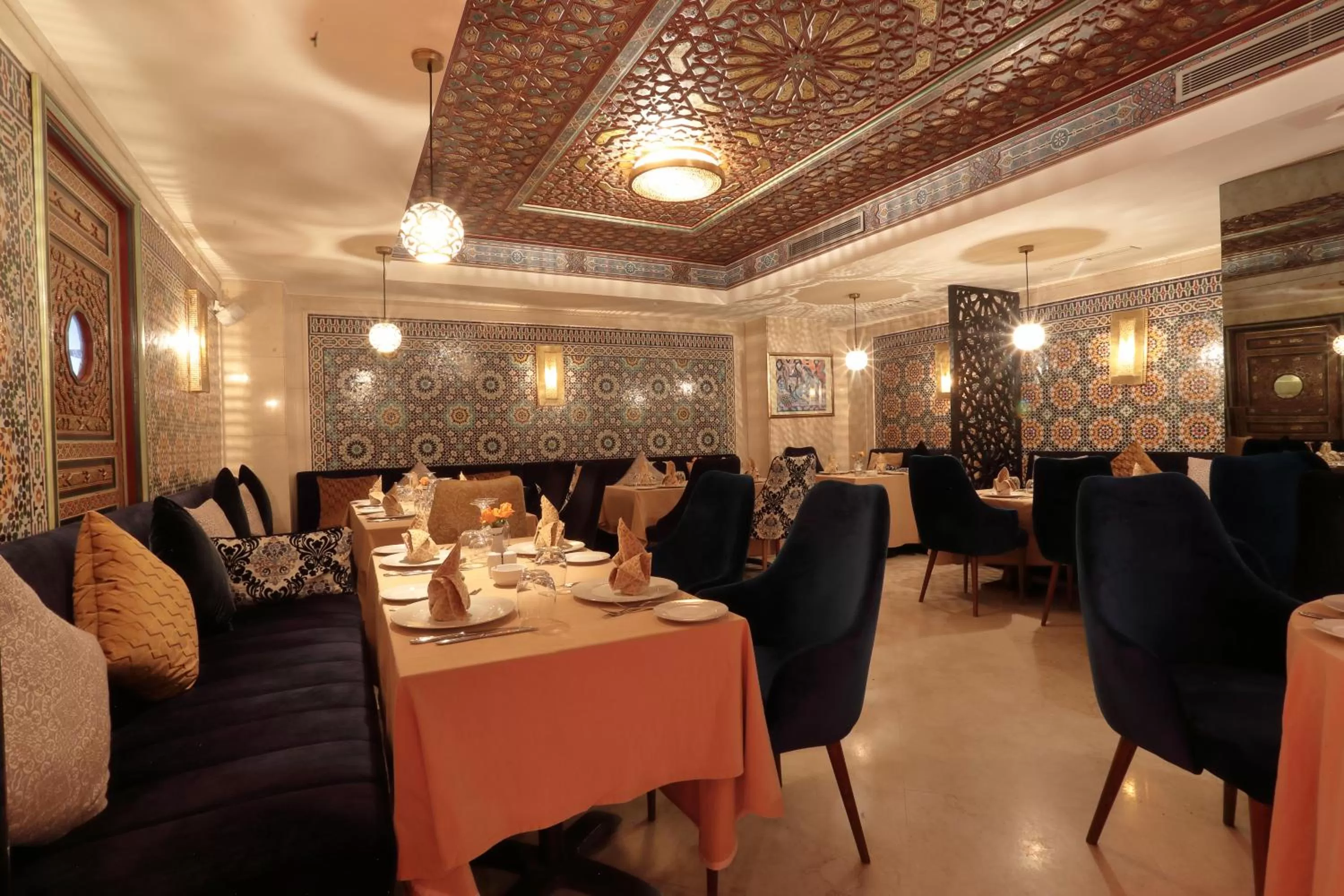 Restaurant/places to eat in Le Palace d'Anfa
