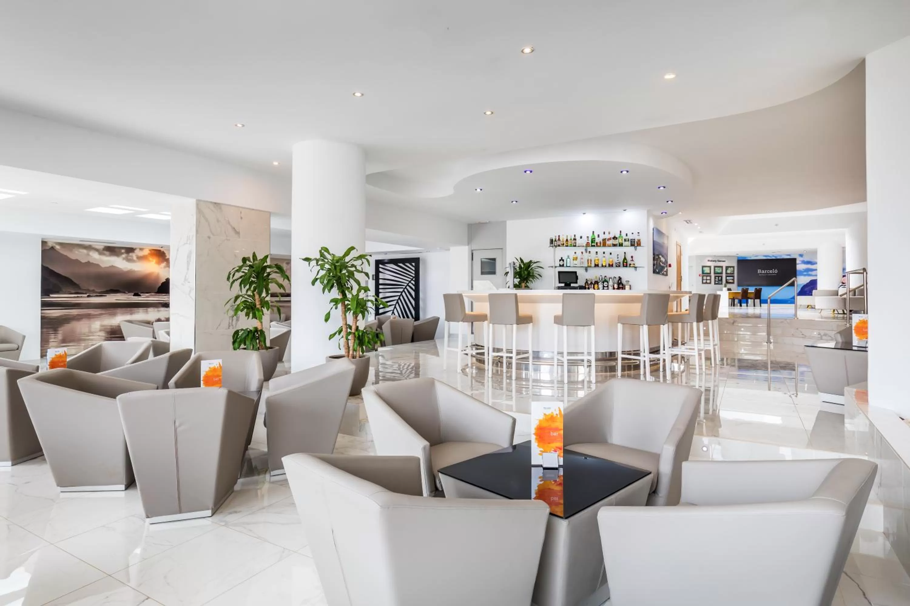 Lounge or bar in Barceló Santiago - Adults Only